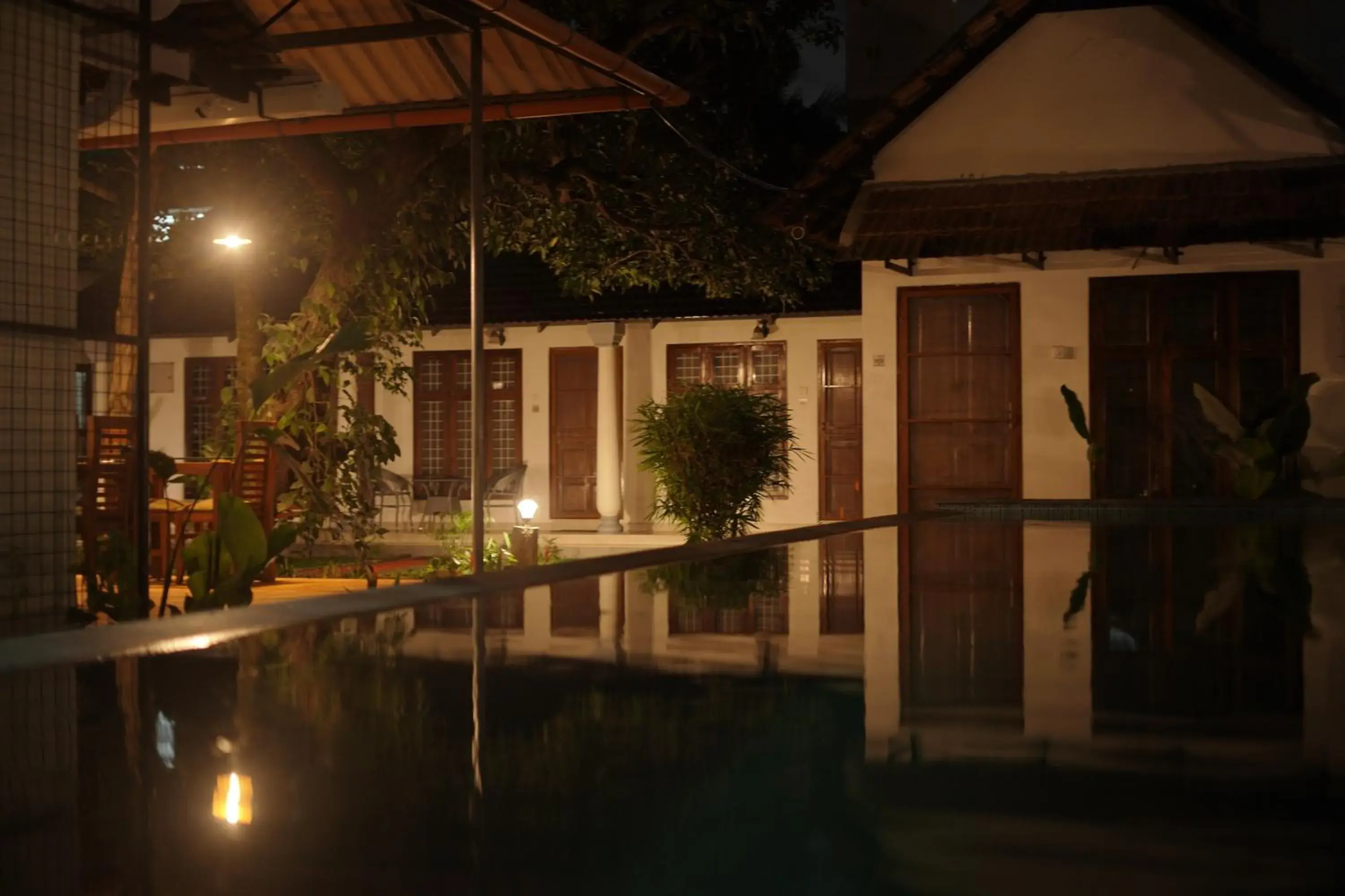 Restaurant/places to eat in Alfred Place Restaurant/places to eat in Alfred Place