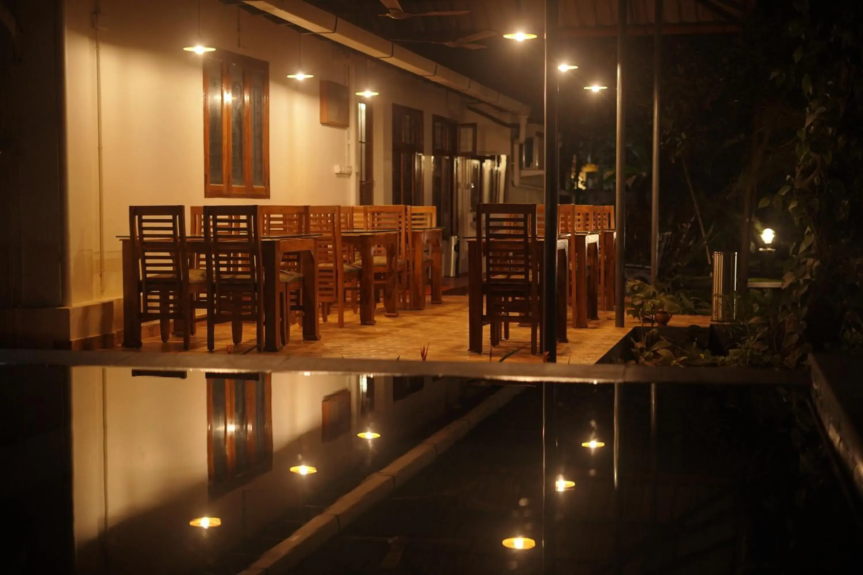 Restaurant/places to eat in Alfred Place Restaurant/places to eat in Alfred Place