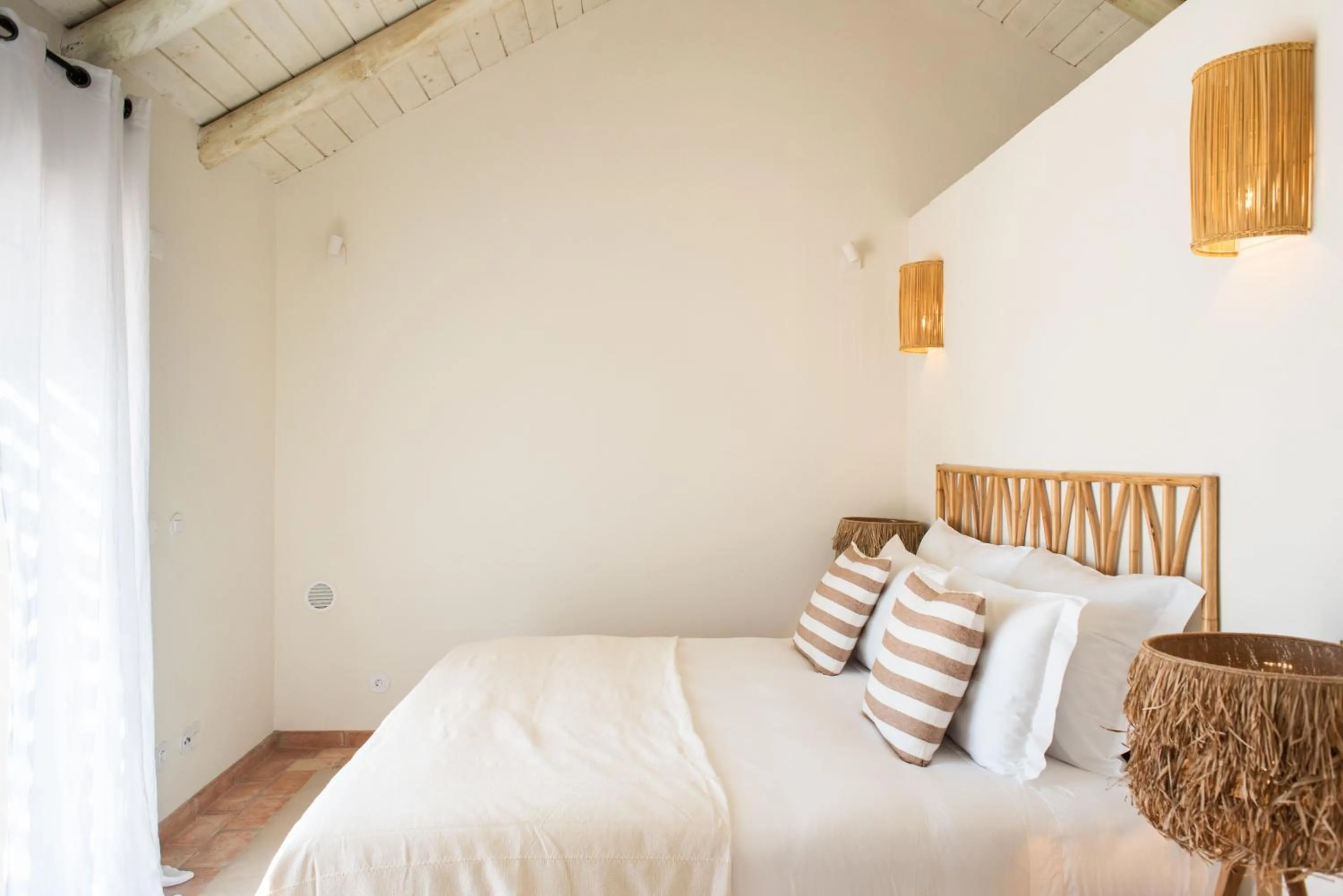 Bedroom, Bed in Independente Comporta