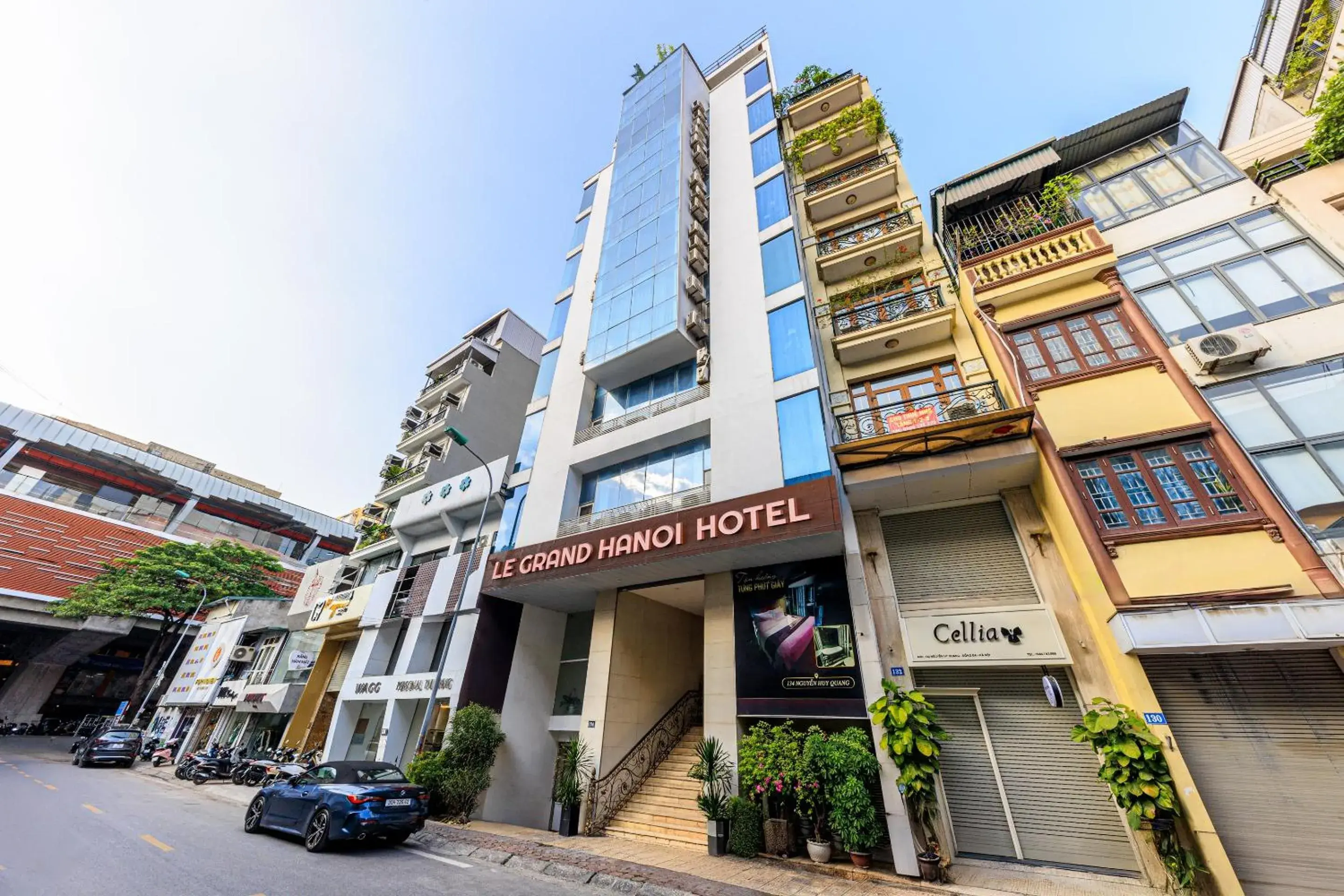 Facade/entrance in Collection O Le Grand Hanoi hotel - The Sun Facade/entrance in Collection O Le Grand Hanoi hotel - The Sun