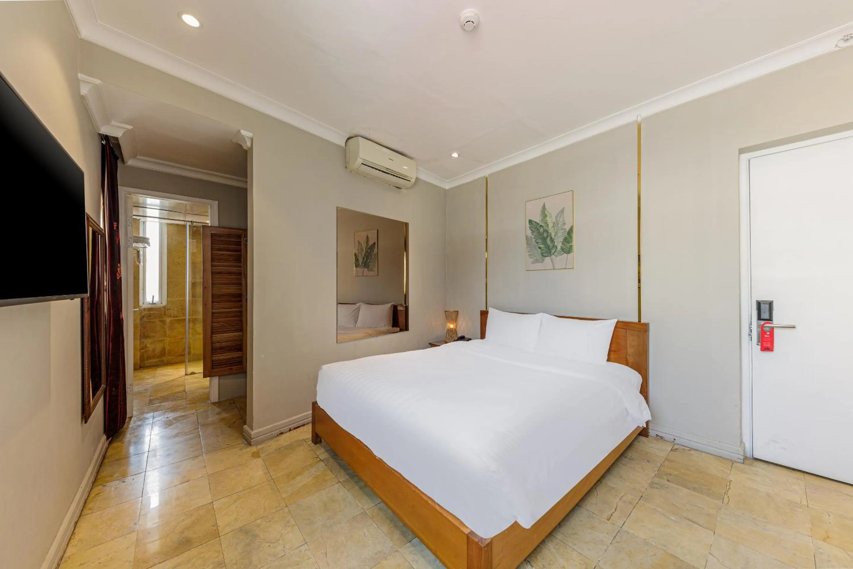Bedroom, Bed in Collection O Le Grand Hanoi hotel - The Sun
