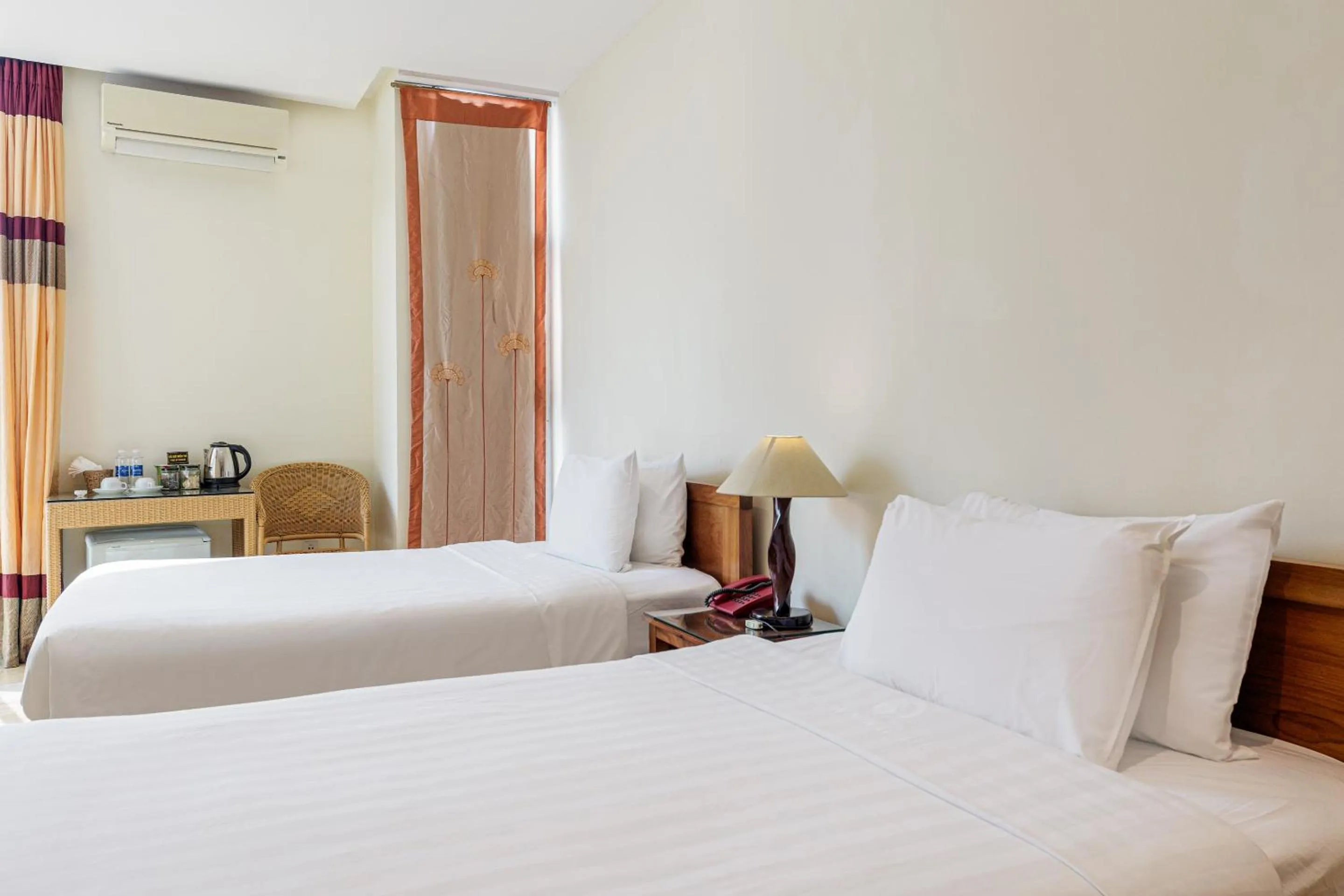 Bedroom, Bed in Collection O Le Grand Hanoi hotel - The Sun