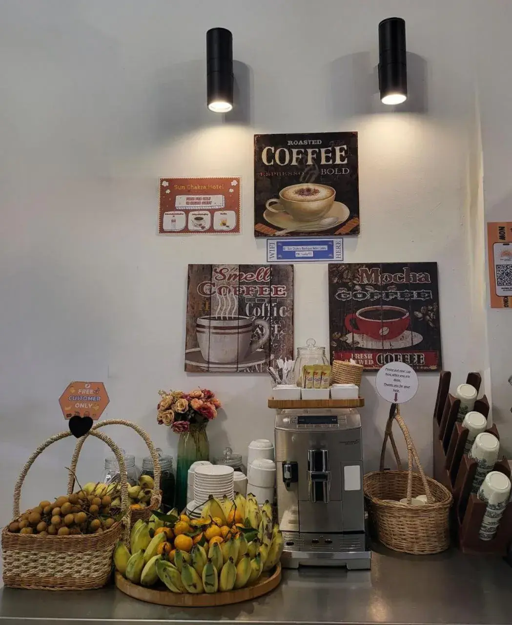 Lobby or reception in Sun Chakra Boutique Hotel - 50m to Museum & Royal Palace & Walking street Lobby or reception in Sun Chakra Boutique Hotel - 50m to Museum & Royal Palace & Walking street