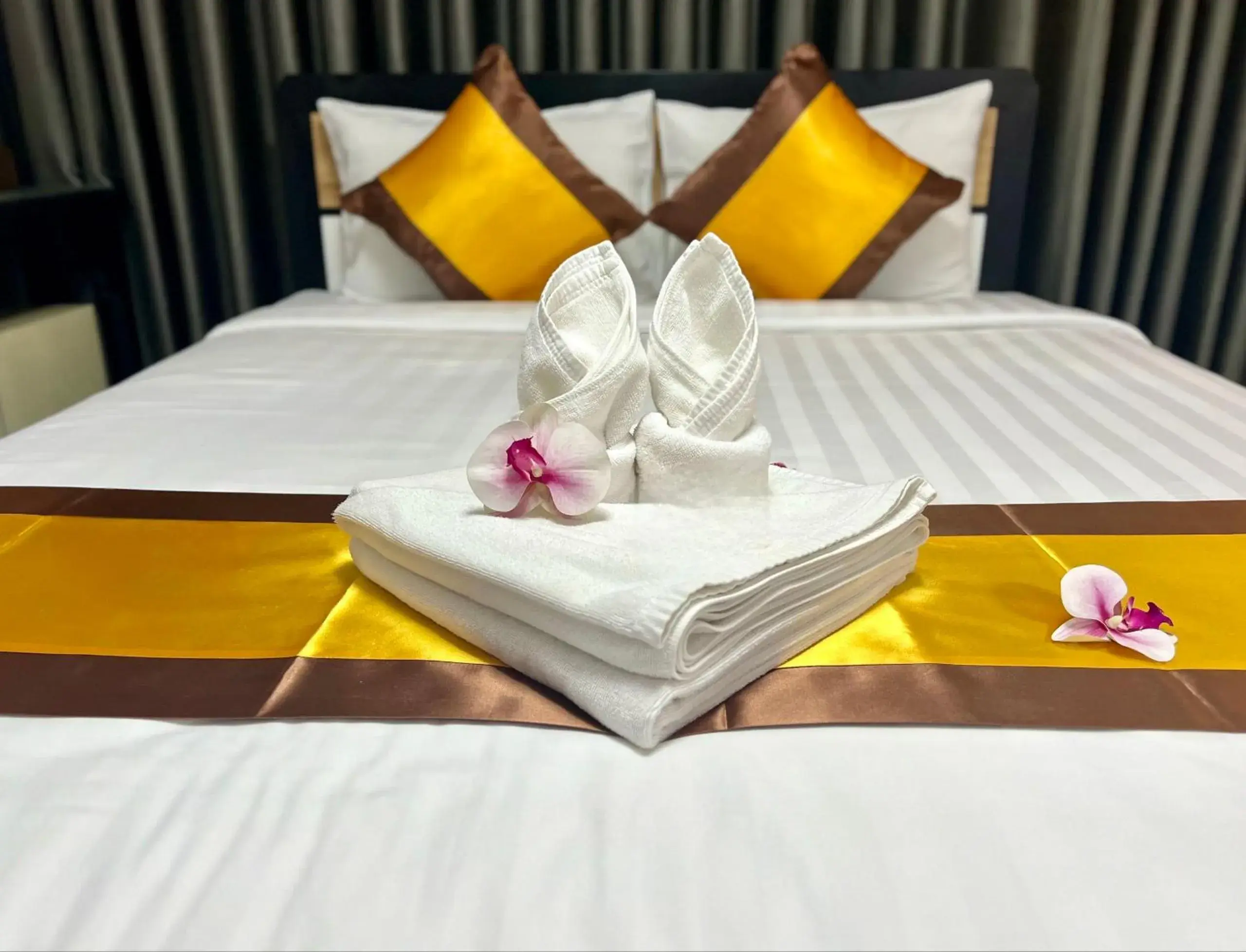 Bed in Sun Chakra Boutique Hotel - 50m to Museum & Royal Palace & Walking street Bed in Sun Chakra Boutique Hotel - 50m to Museum & Royal Palace & Walking street