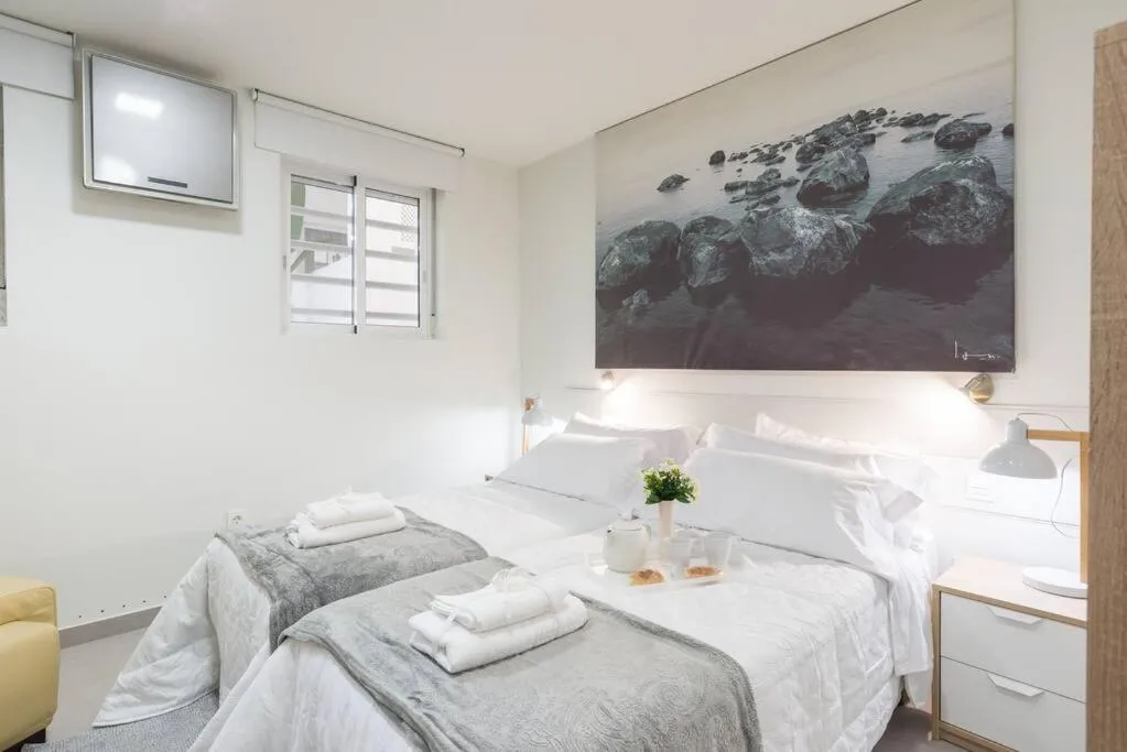 Incredible luxury location in Puerto Banús beach for families