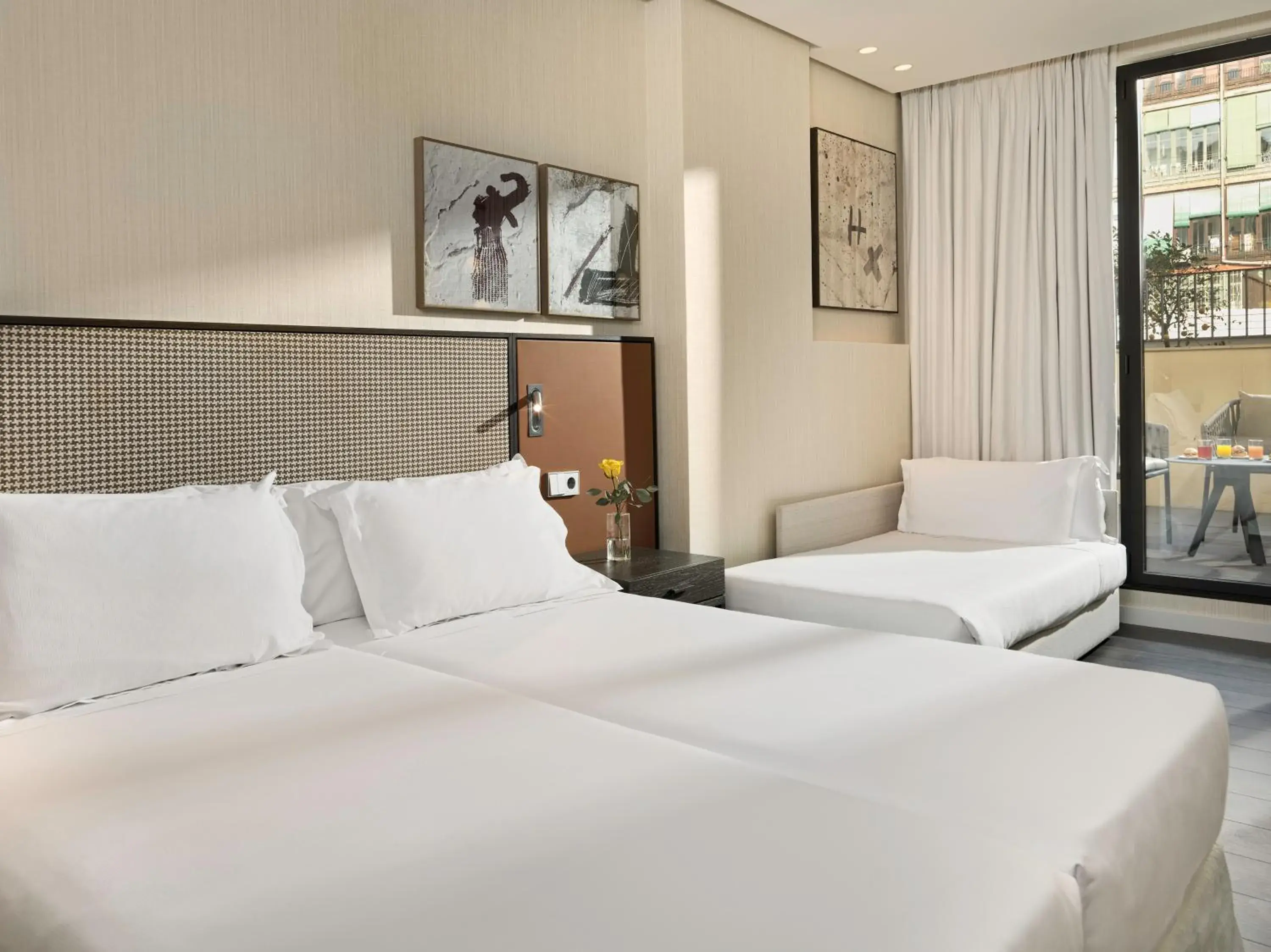 Bedroom, Bed in H10 Art Gallery 4* Sup Bedroom, Bed in H10 Art Gallery 4* Sup