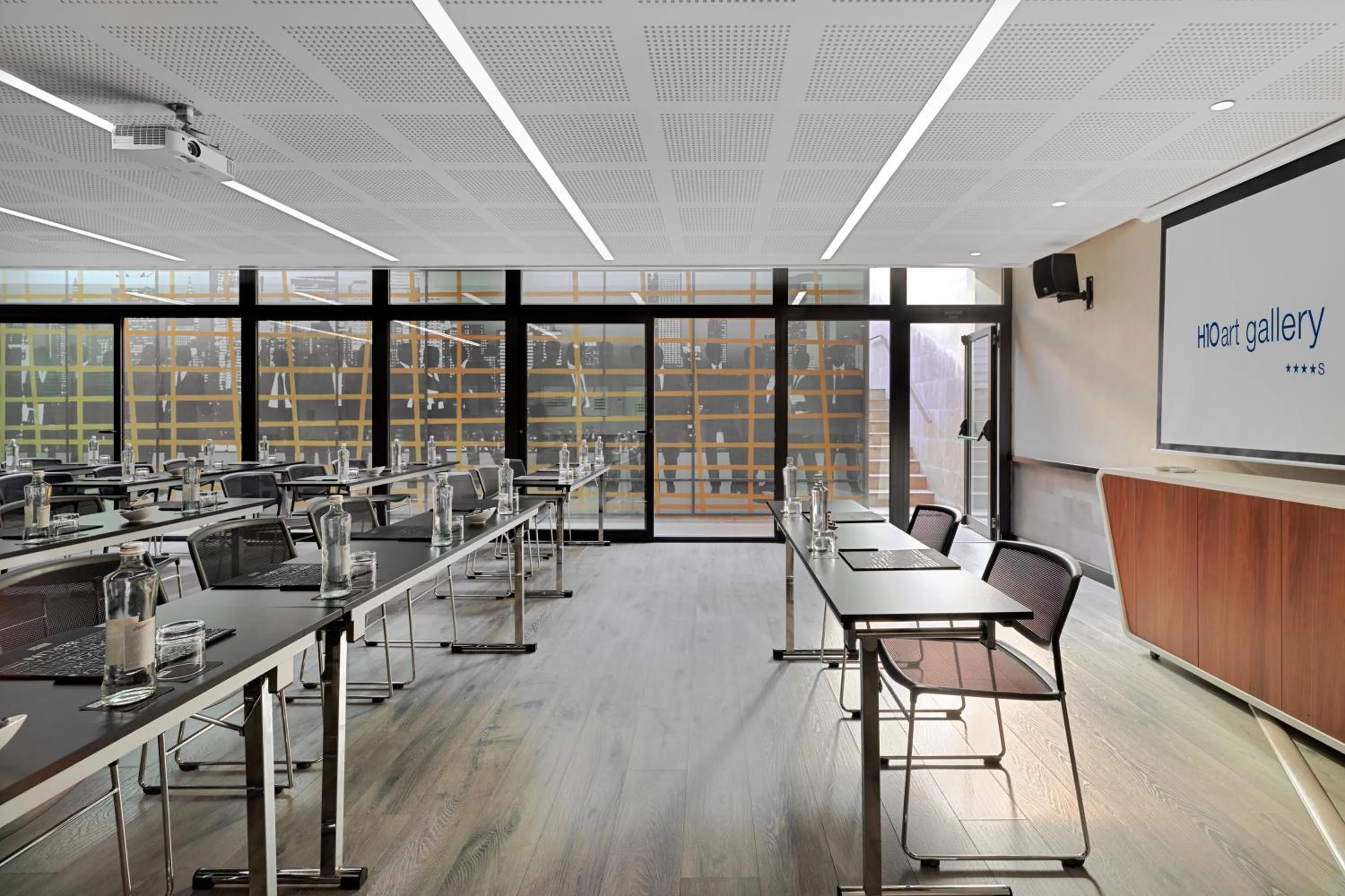 Meeting/conference room in H10 Art Gallery 4* Sup