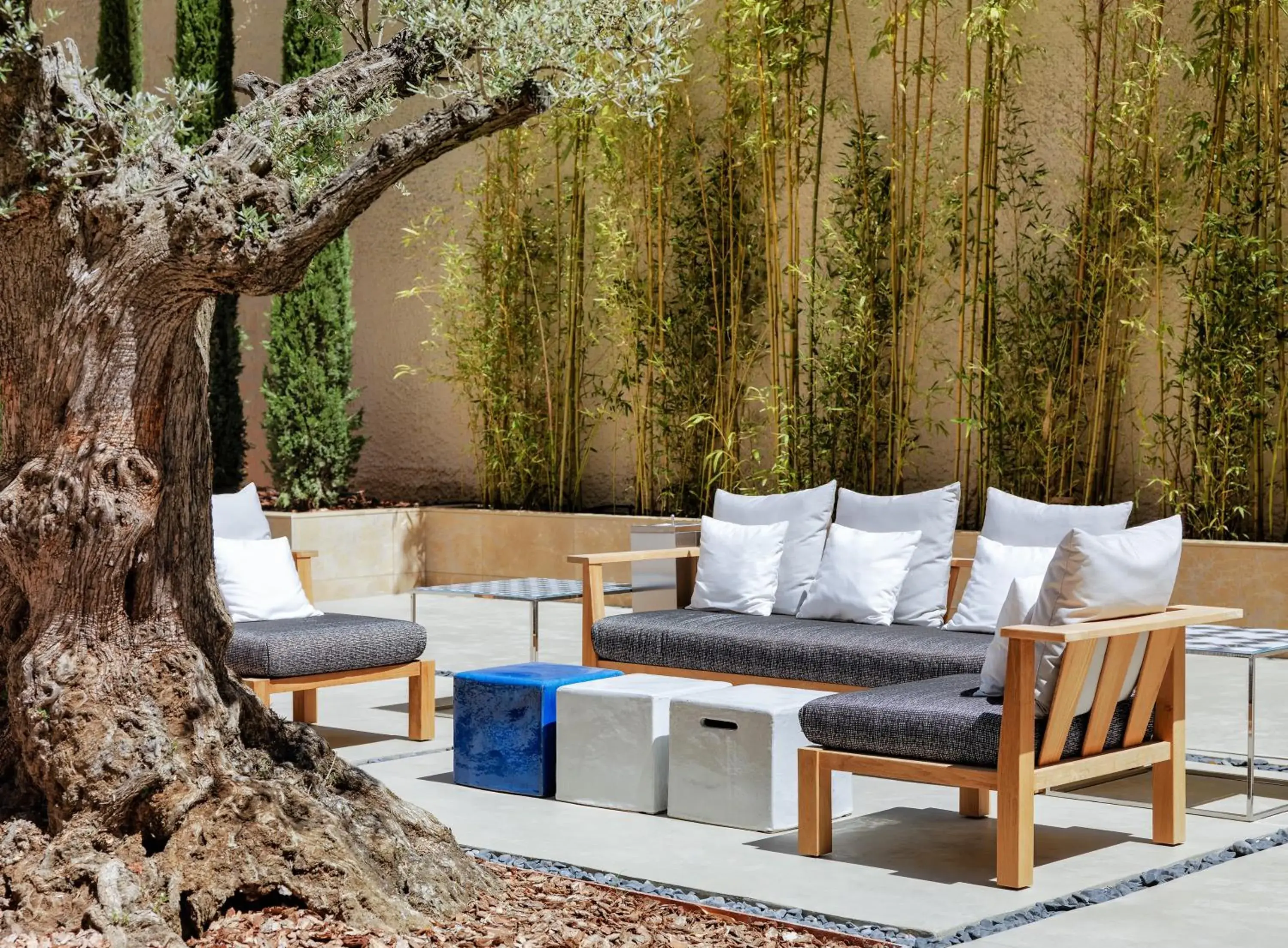 Lobby or reception in H10 Art Gallery 4* Sup Lobby or reception in H10 Art Gallery 4* Sup