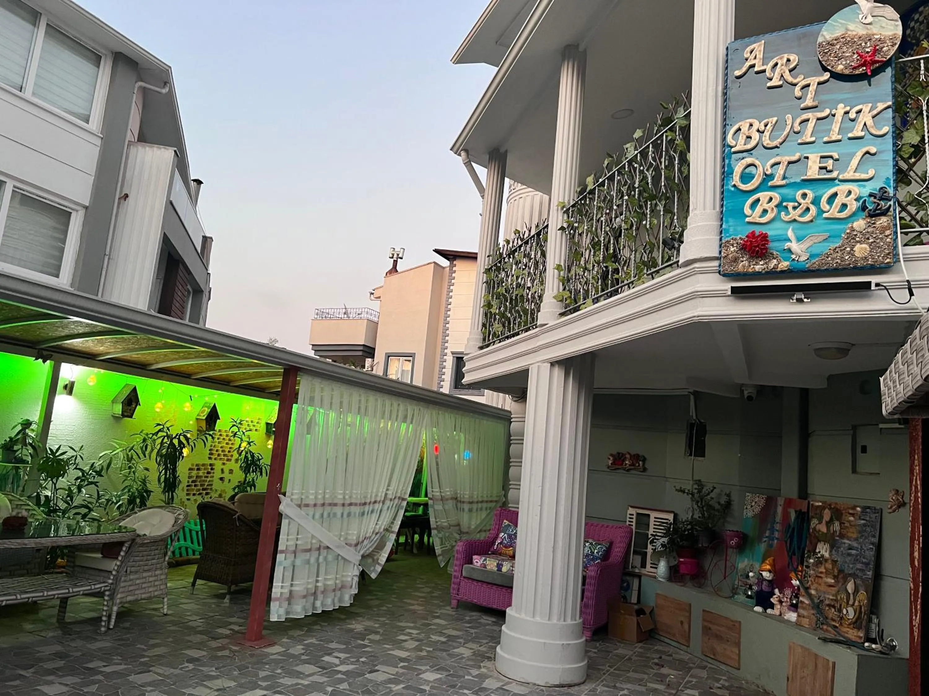 Patio in Art Pansiyon Belek