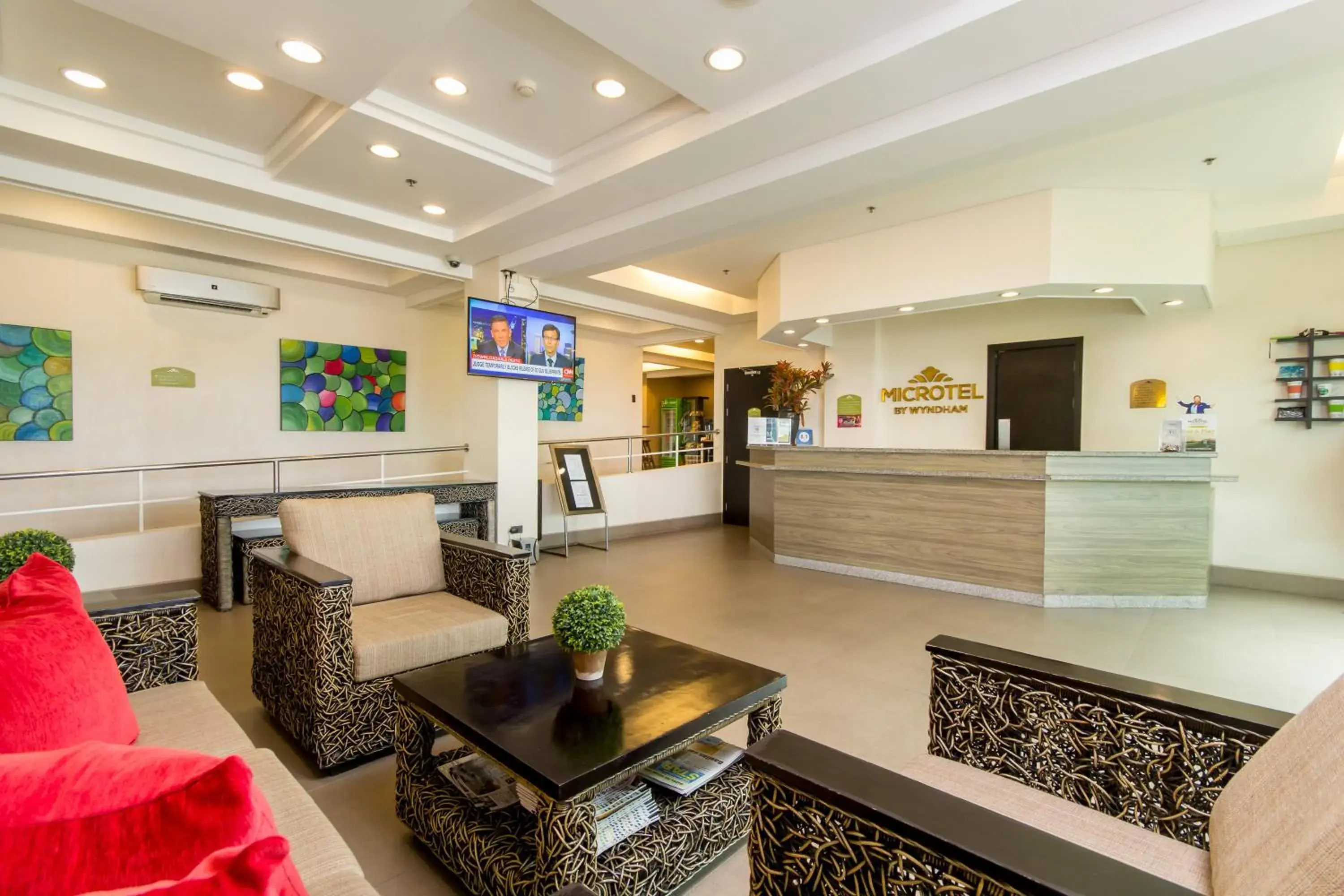 Lobby or reception in Microtel by Wyndham South Forbes near Nuvali Lobby or reception in Microtel by Wyndham South Forbes near Nuvali