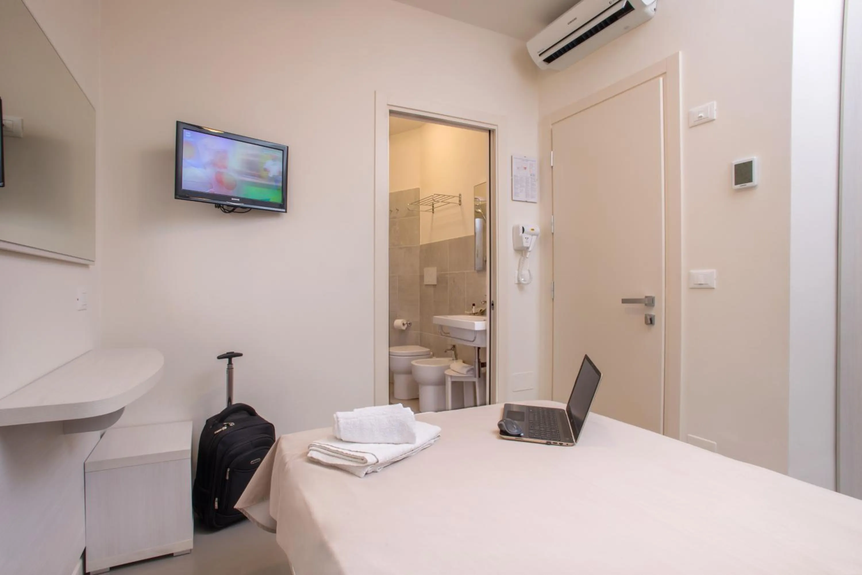 Bedroom in Hotel Maioli - Colazione XXL fino alle 12