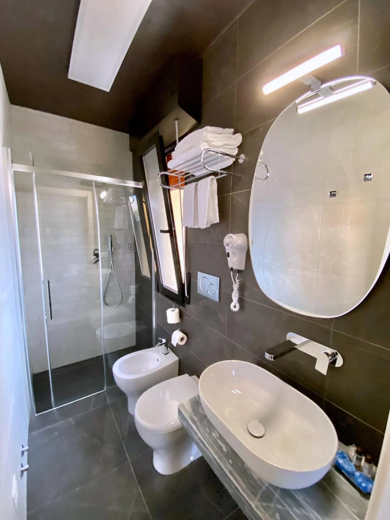 Bathroom in Hotel Maioli - Colazione XXL fino alle 12