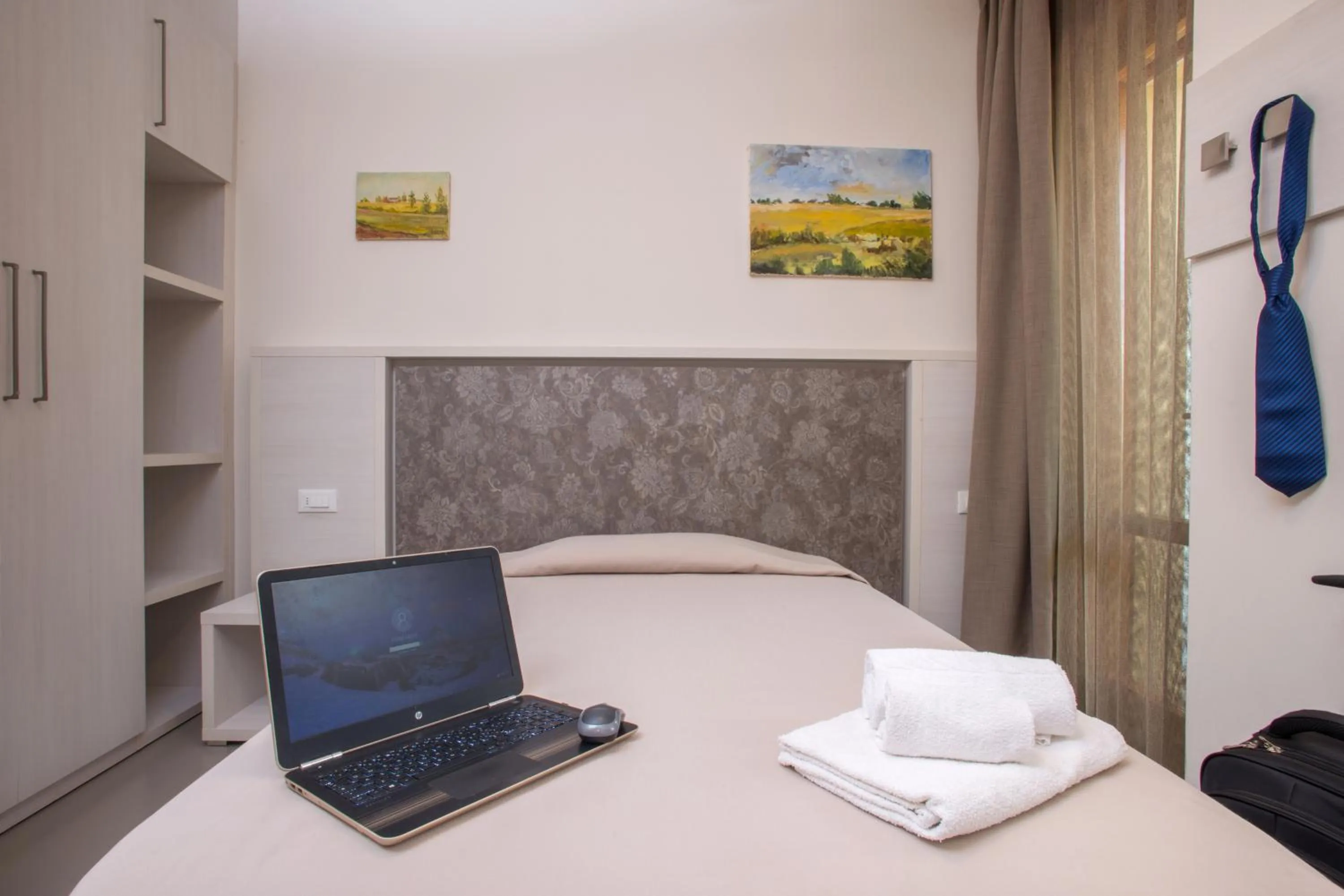 Bedroom, Bed in Hotel Maioli - Colazione XXL fino alle 12