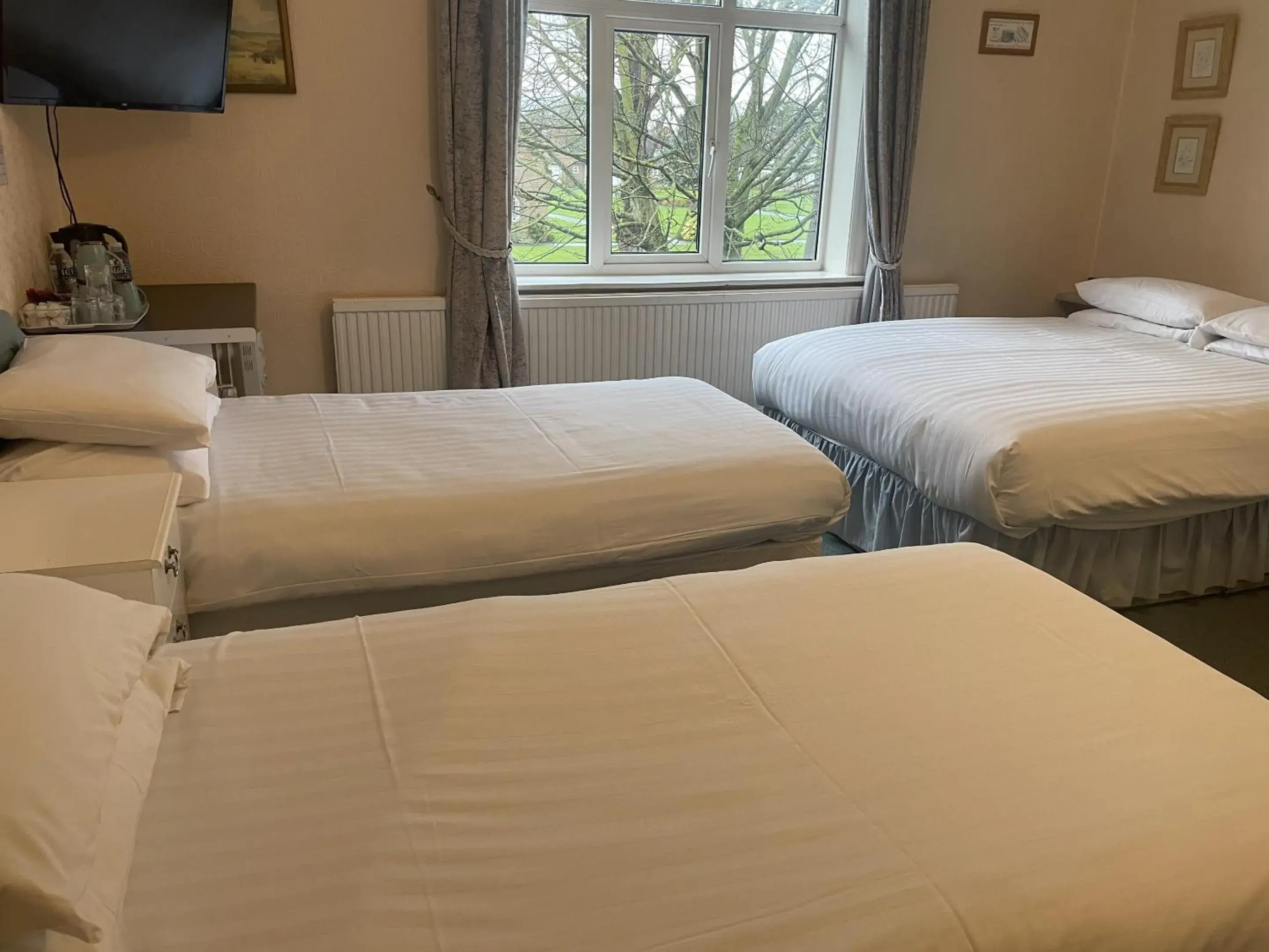 Deluxe Quadruple Room in Emerald Residence Deluxe Quadruple Room in Emerald Residence