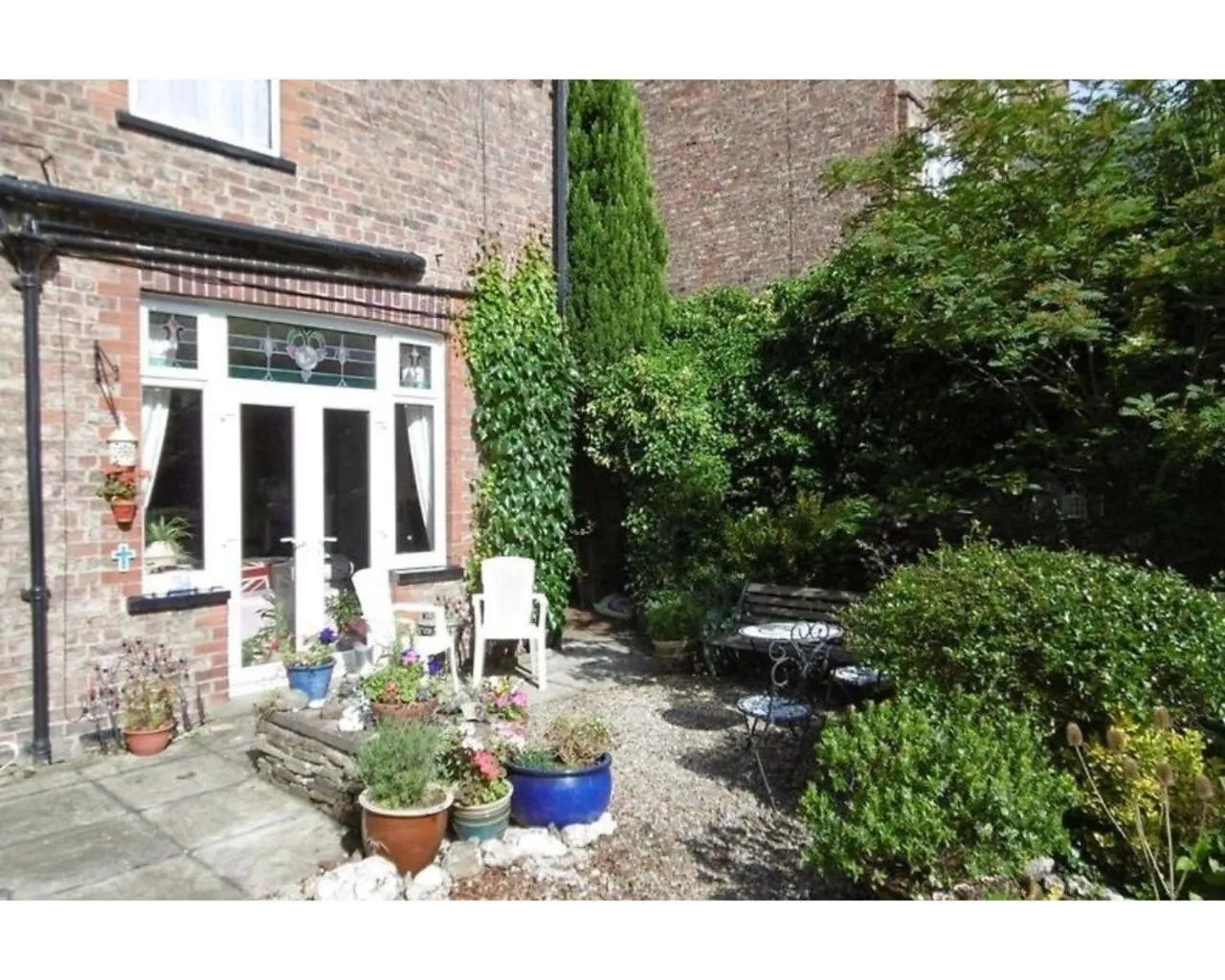 Property building in Emerald Residence