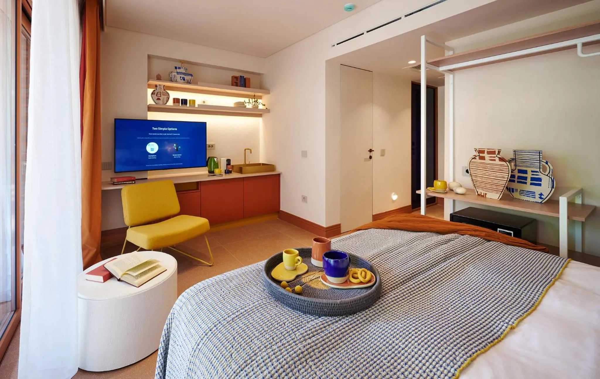 TV and multimedia in LOOM ATHENS