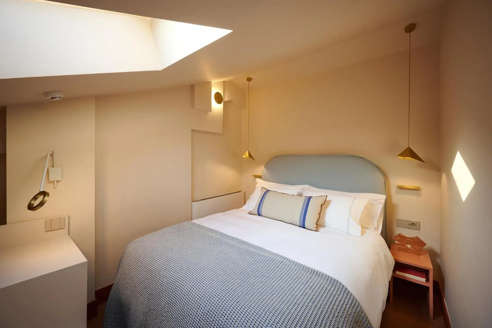 Suite with Balcony in LOOM ATHENS Suite with Balcony in LOOM ATHENS