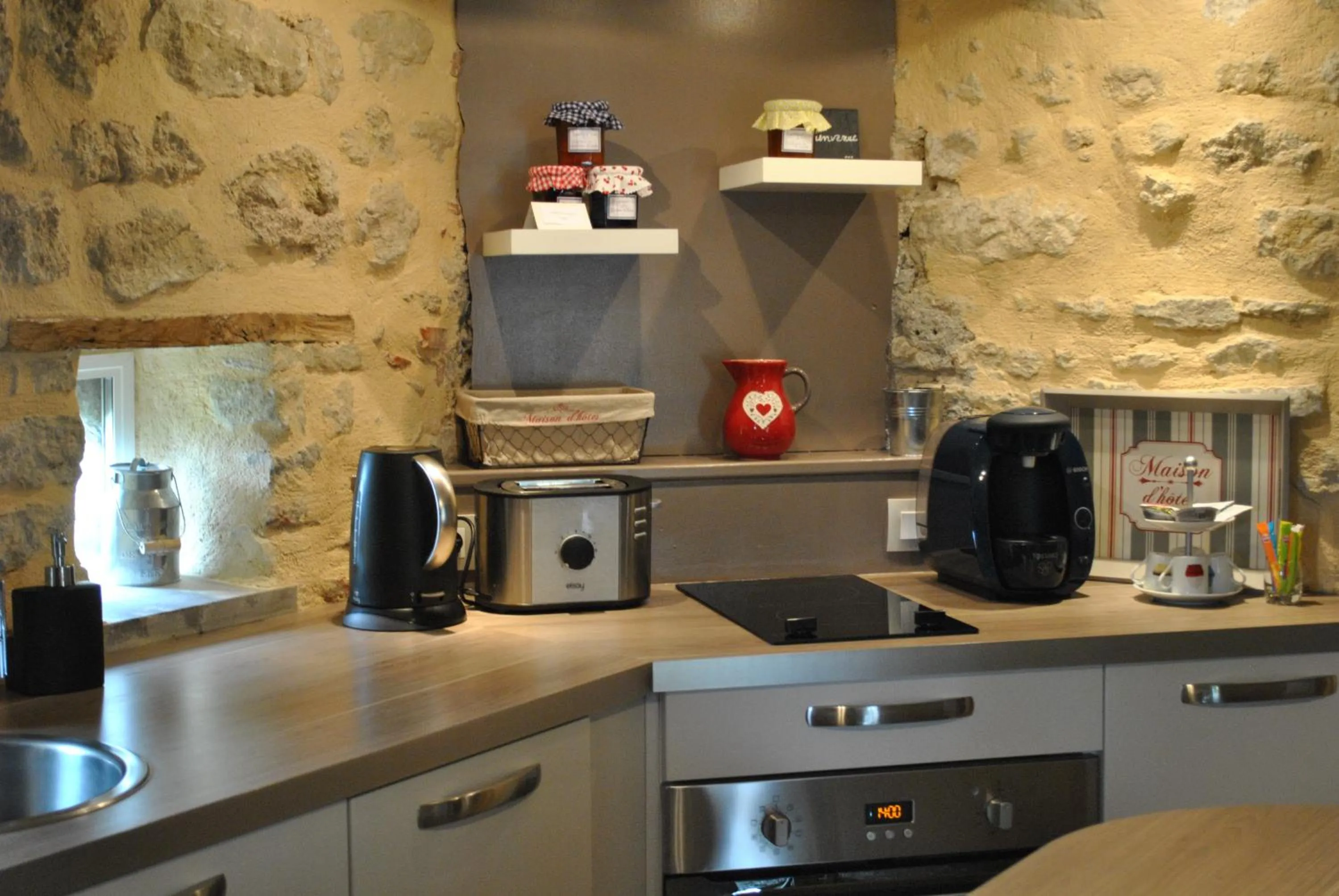 Kitchen or kitchenette in Auvergnat'Home