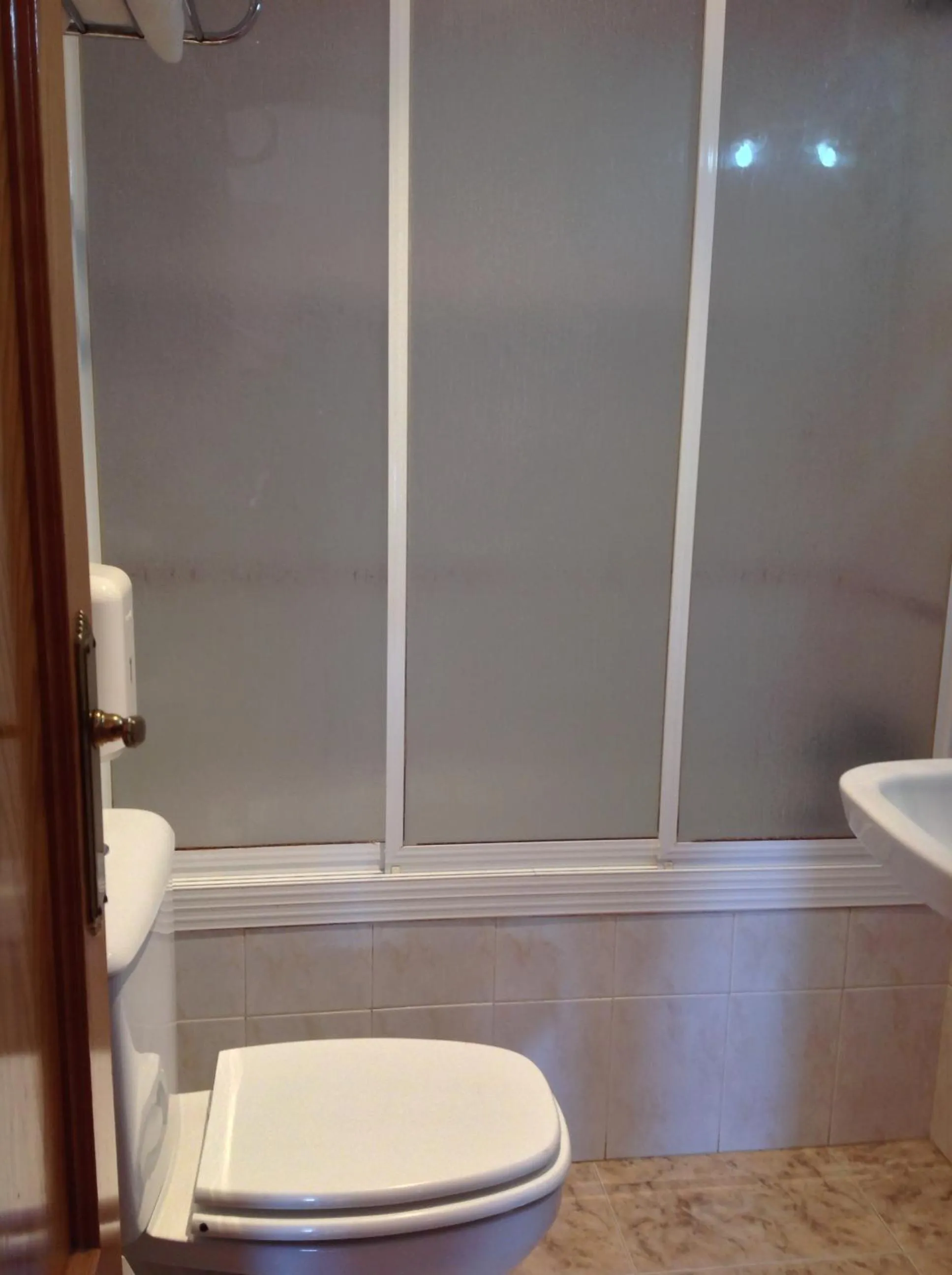 Bathroom in Hostal Julio