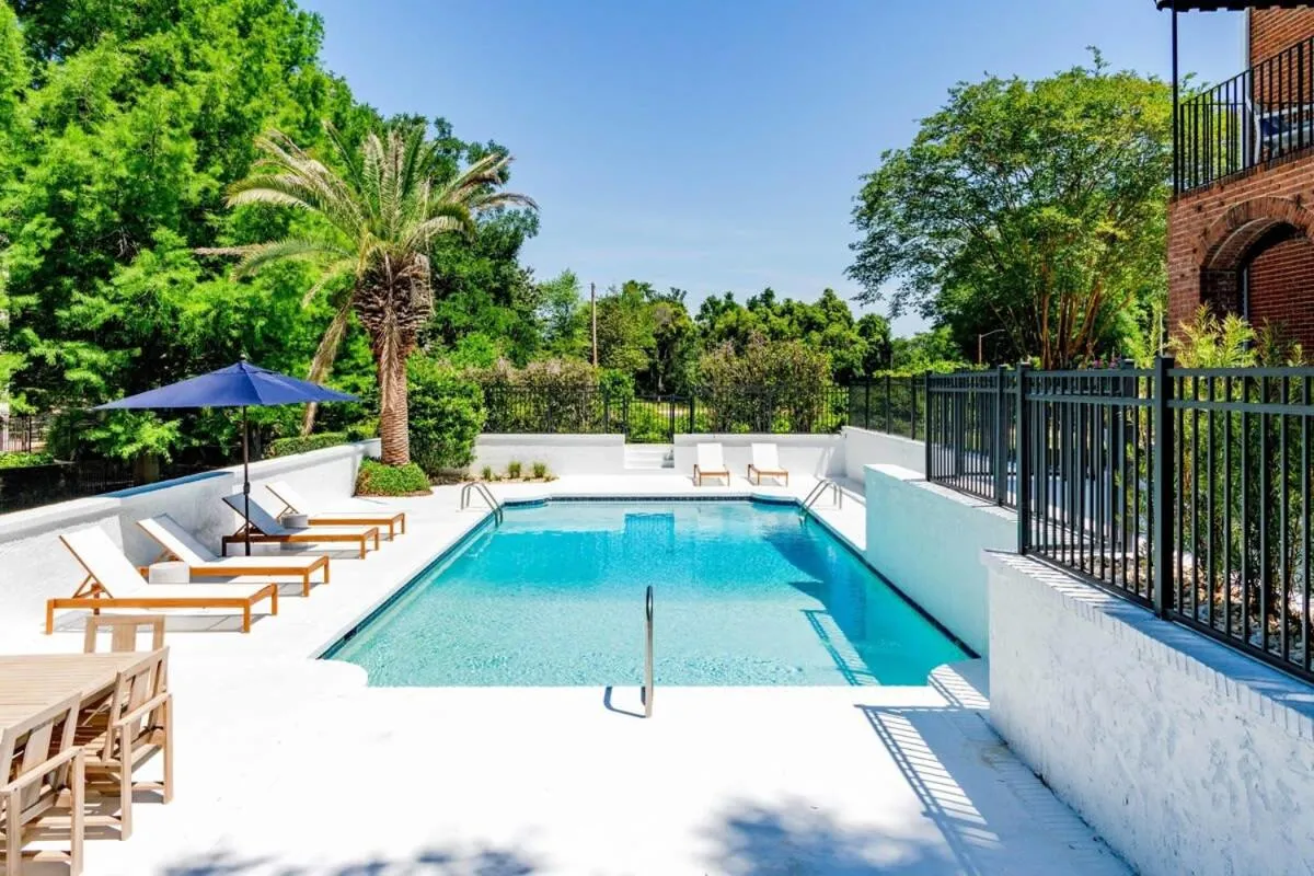 Church St Collection - 109 Whole House and Pool