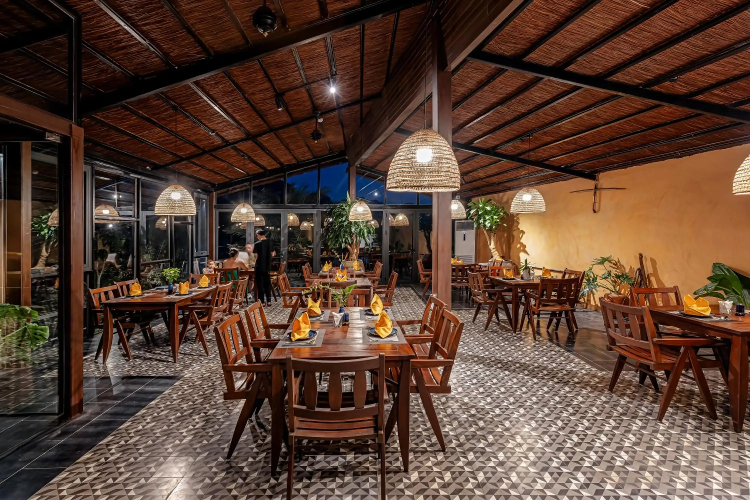 Restaurant/places to eat in Tam Coc Retreat Ninh Binh Restaurant/places to eat in Tam Coc Retreat Ninh Binh