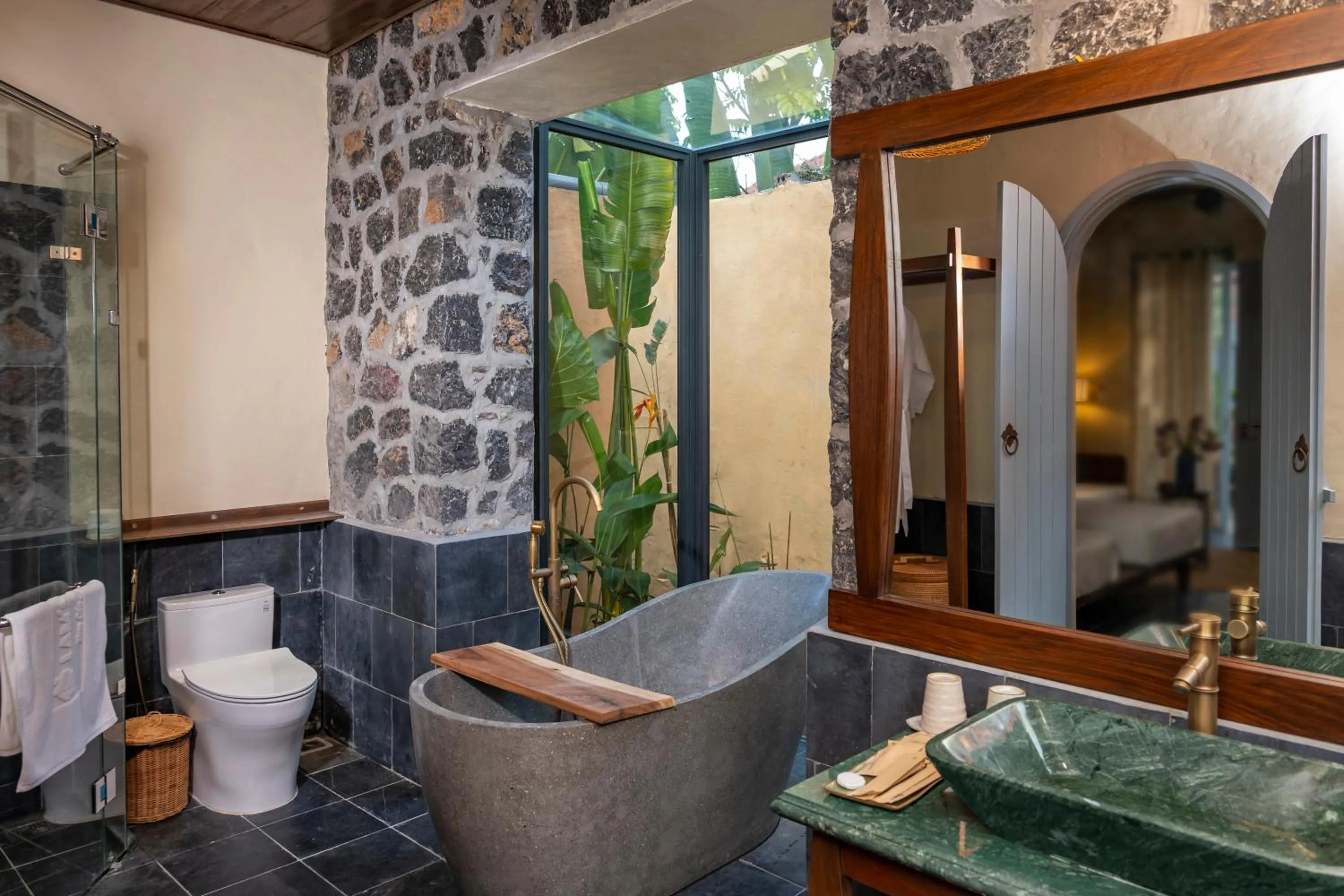 Bath in Tam Coc Retreat Ninh Binh