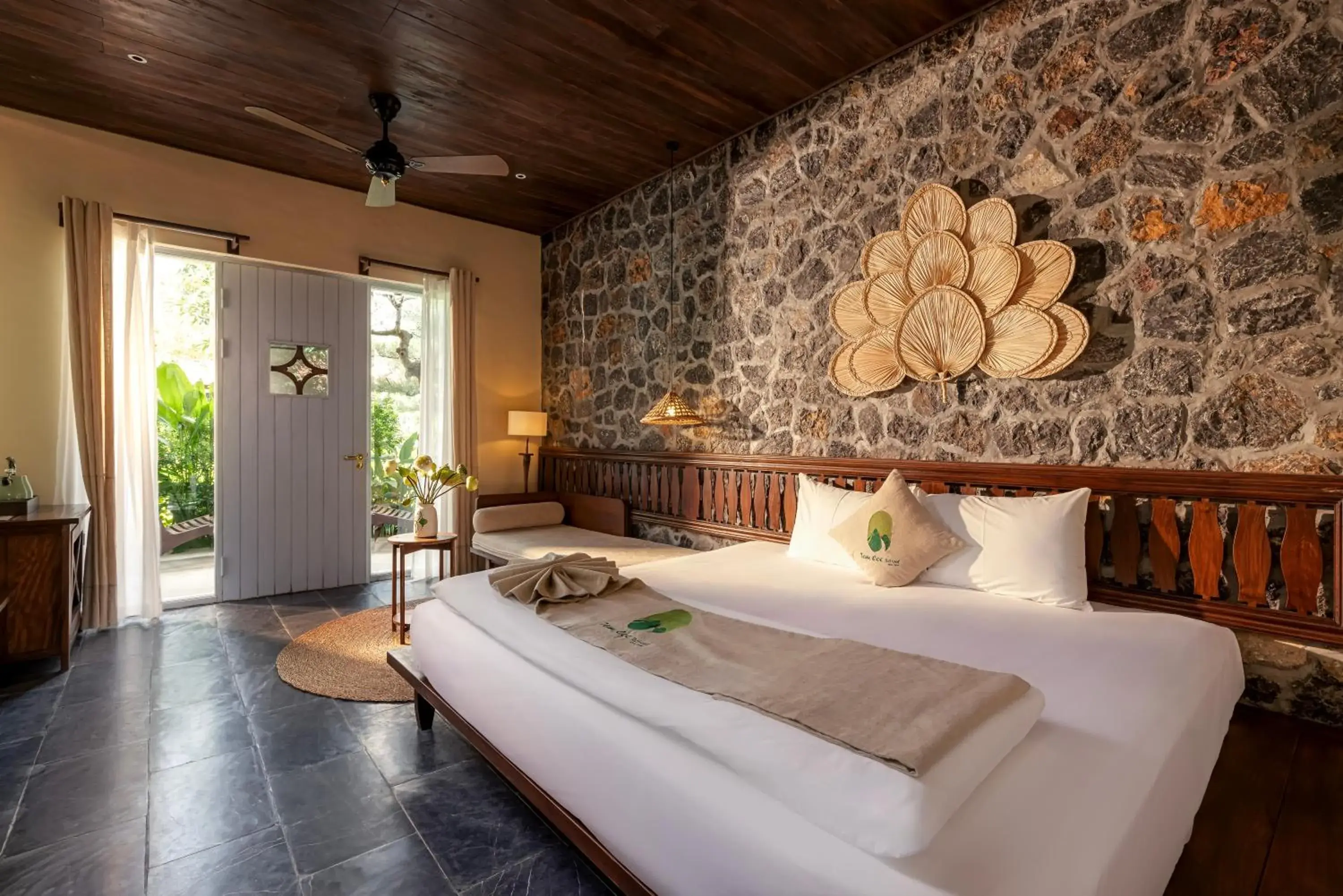 Bed in Tam Coc Retreat Ninh Binh Bed in Tam Coc Retreat Ninh Binh