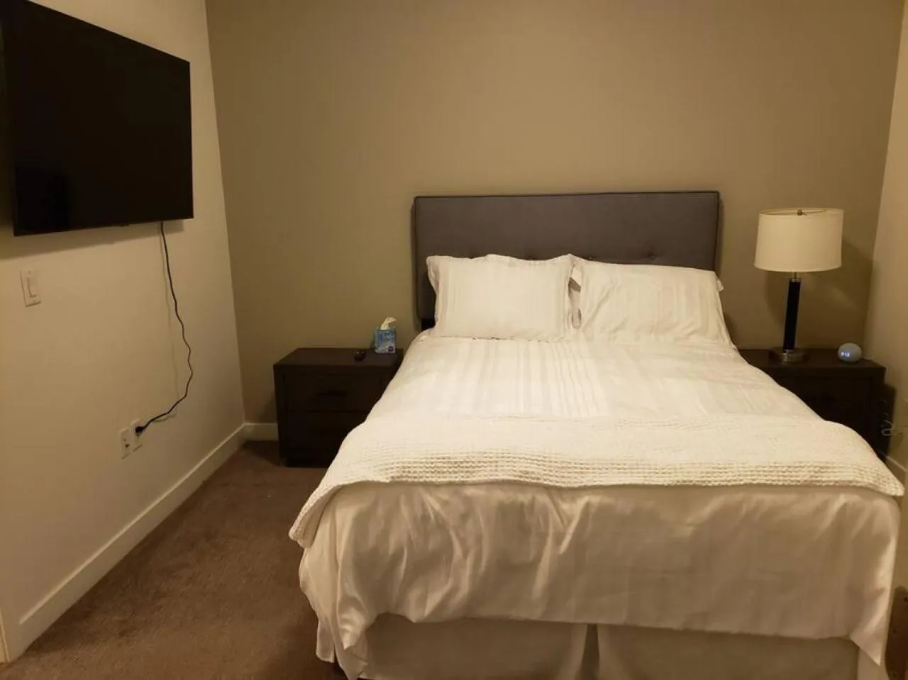 Luxury Living with Resort Amenities King bd Queens bd Sofa bd GymPoolHot Tub Fast WiFi