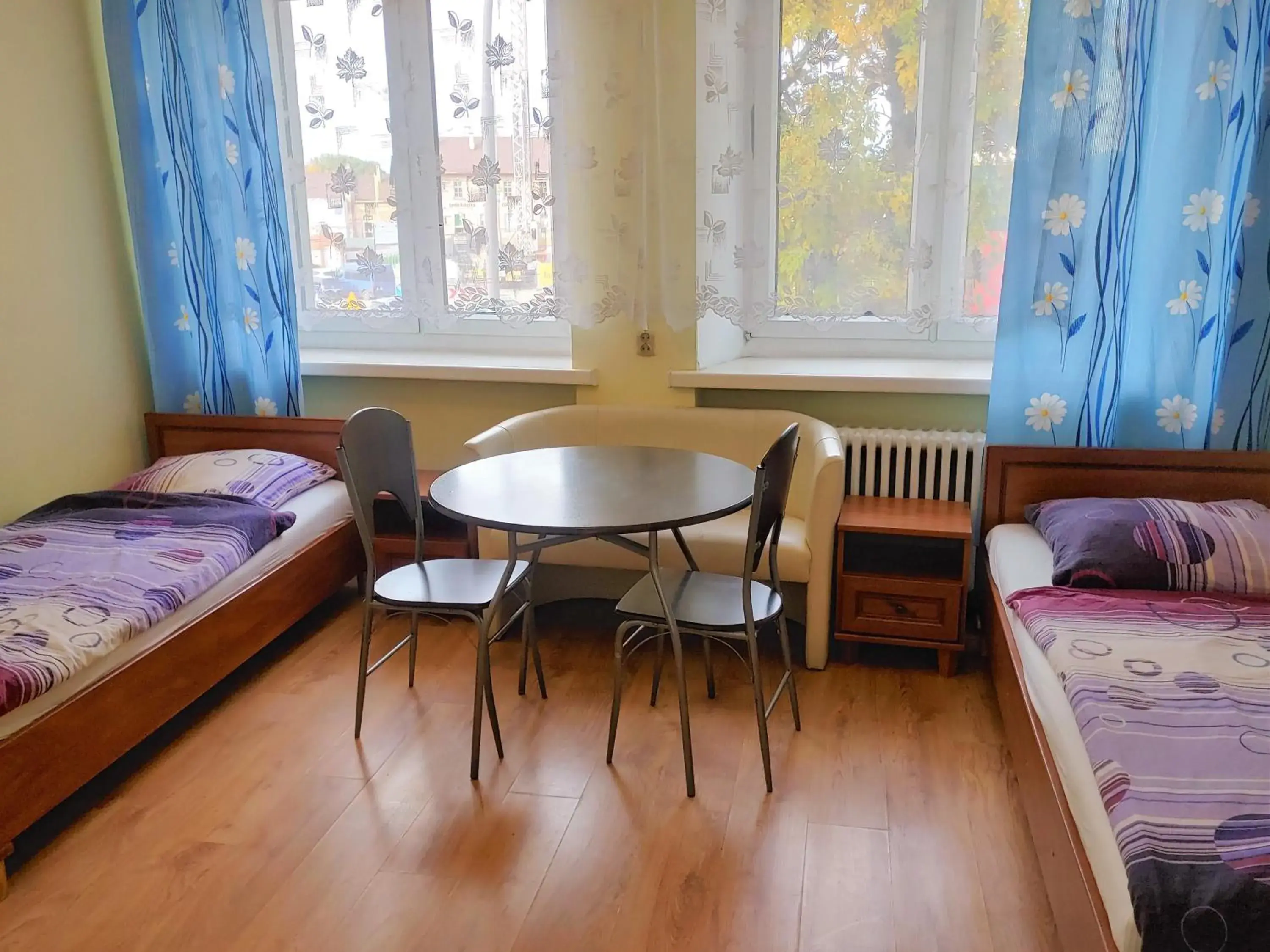 Double Room with Shared Bathroom in Hostel Omega Double Room with Shared Bathroom in Hostel Omega