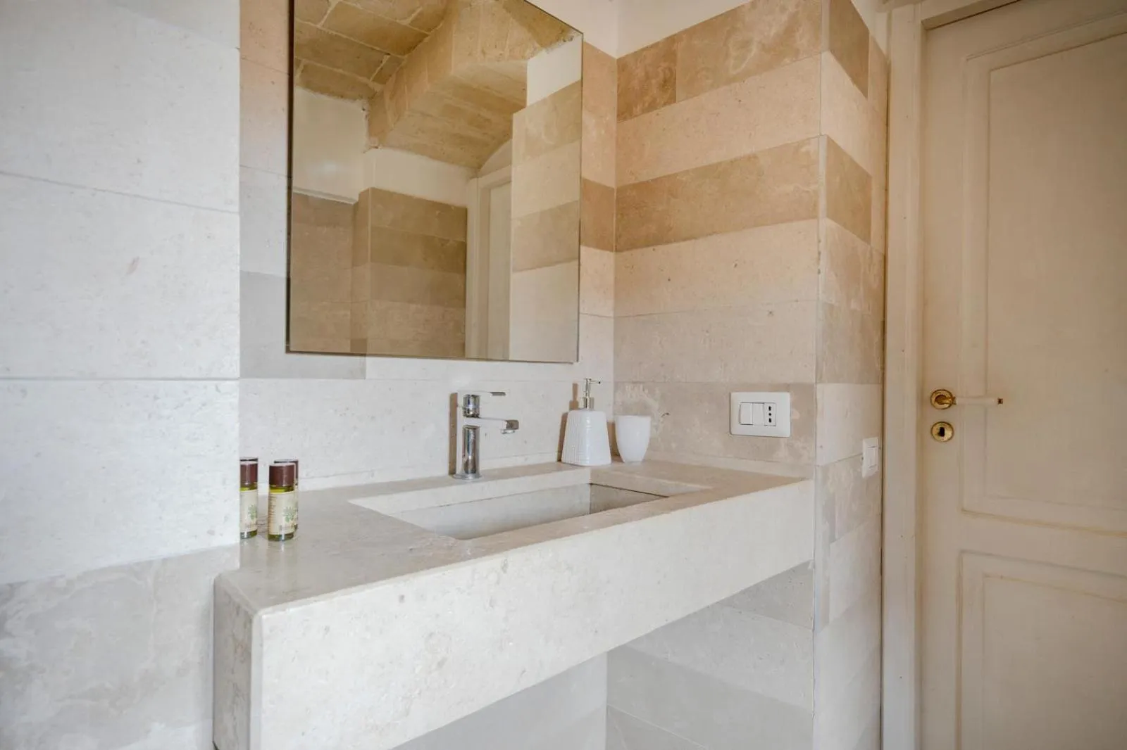 Shower in B&B La Corte