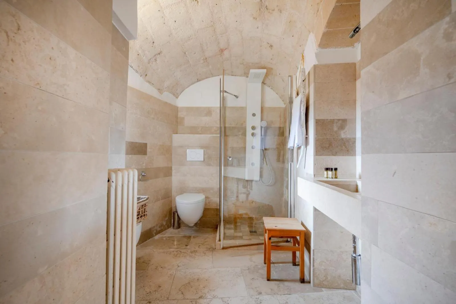 Shower in B&B La Corte