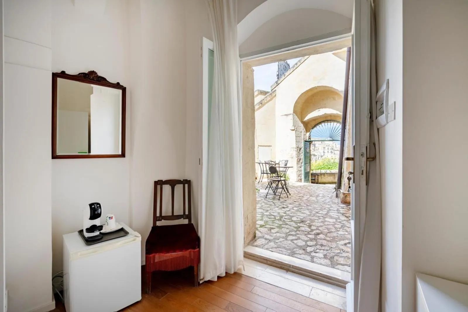 Facade/entrance in B&B La Corte