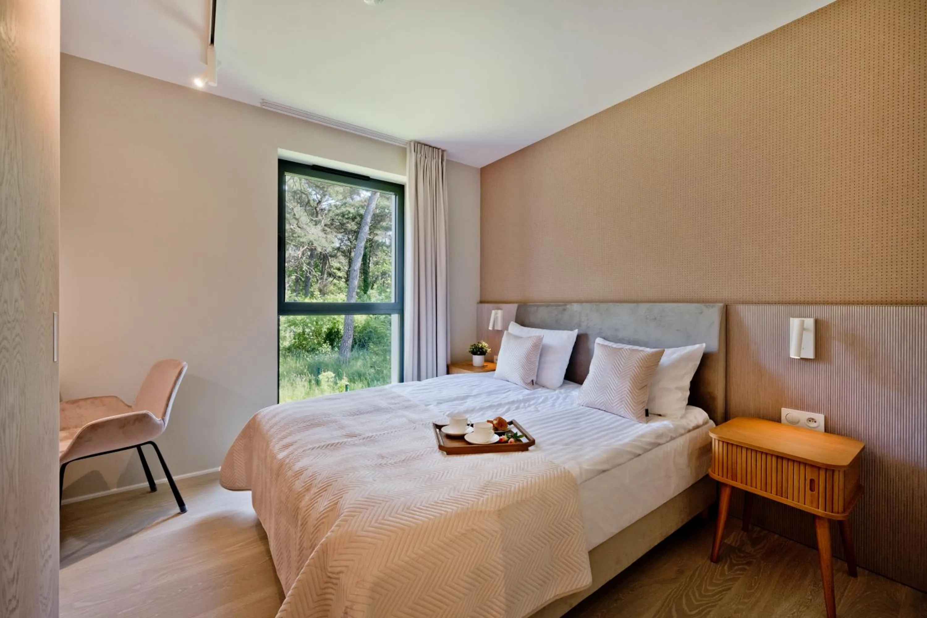One-Bedroom Apartment with Balcony in Apartamenty Wydma & Las BlueApart