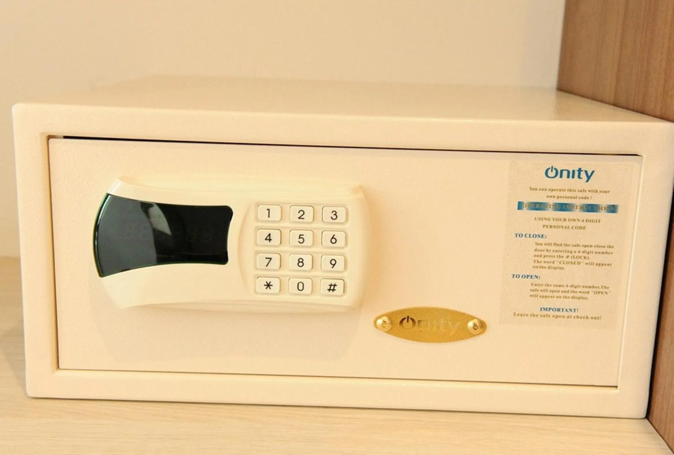 TV and multimedia in Imigrantes Hotel