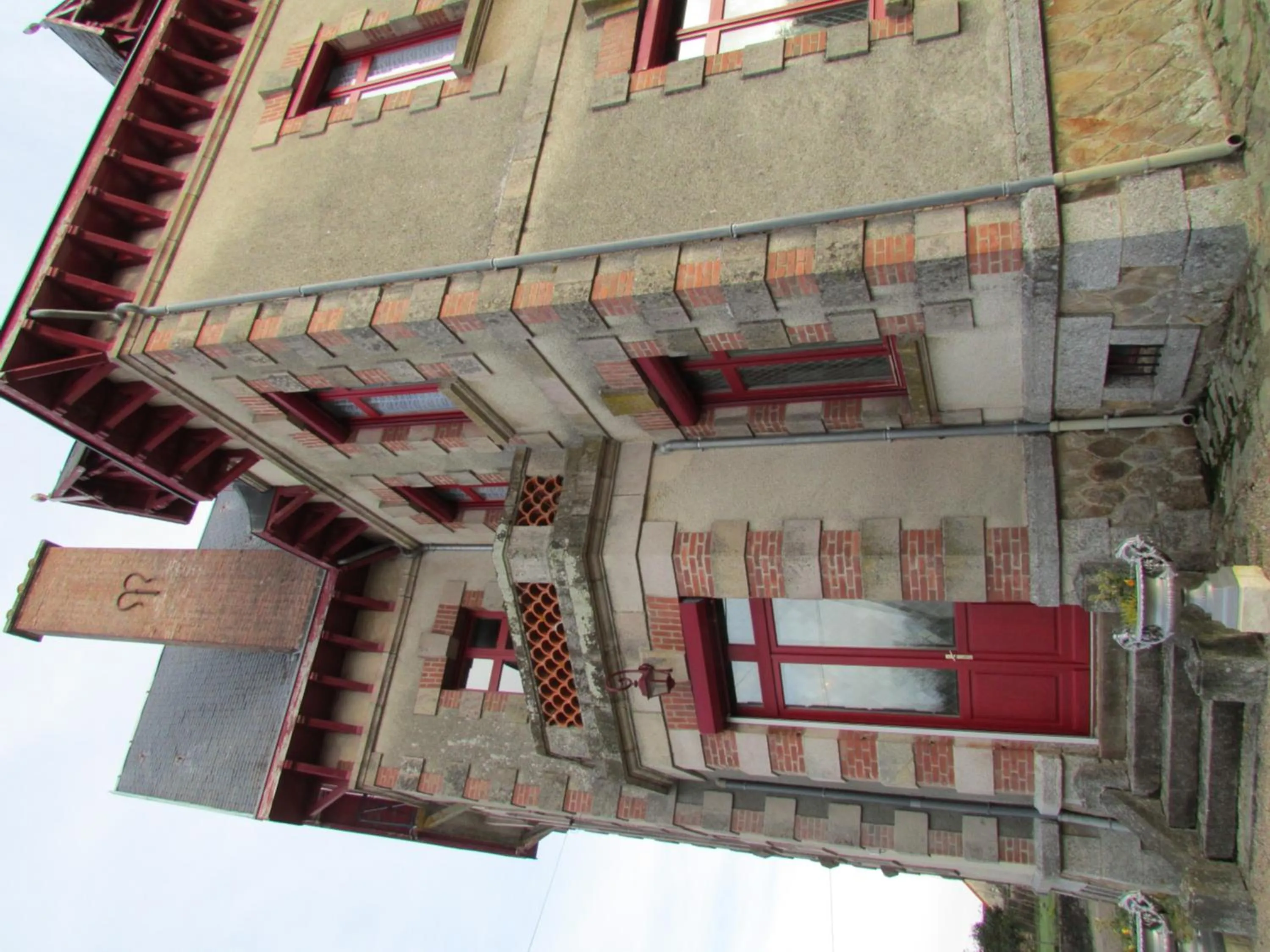 Facade/entrance in Chateau Lezat - Chambres d'Hotes