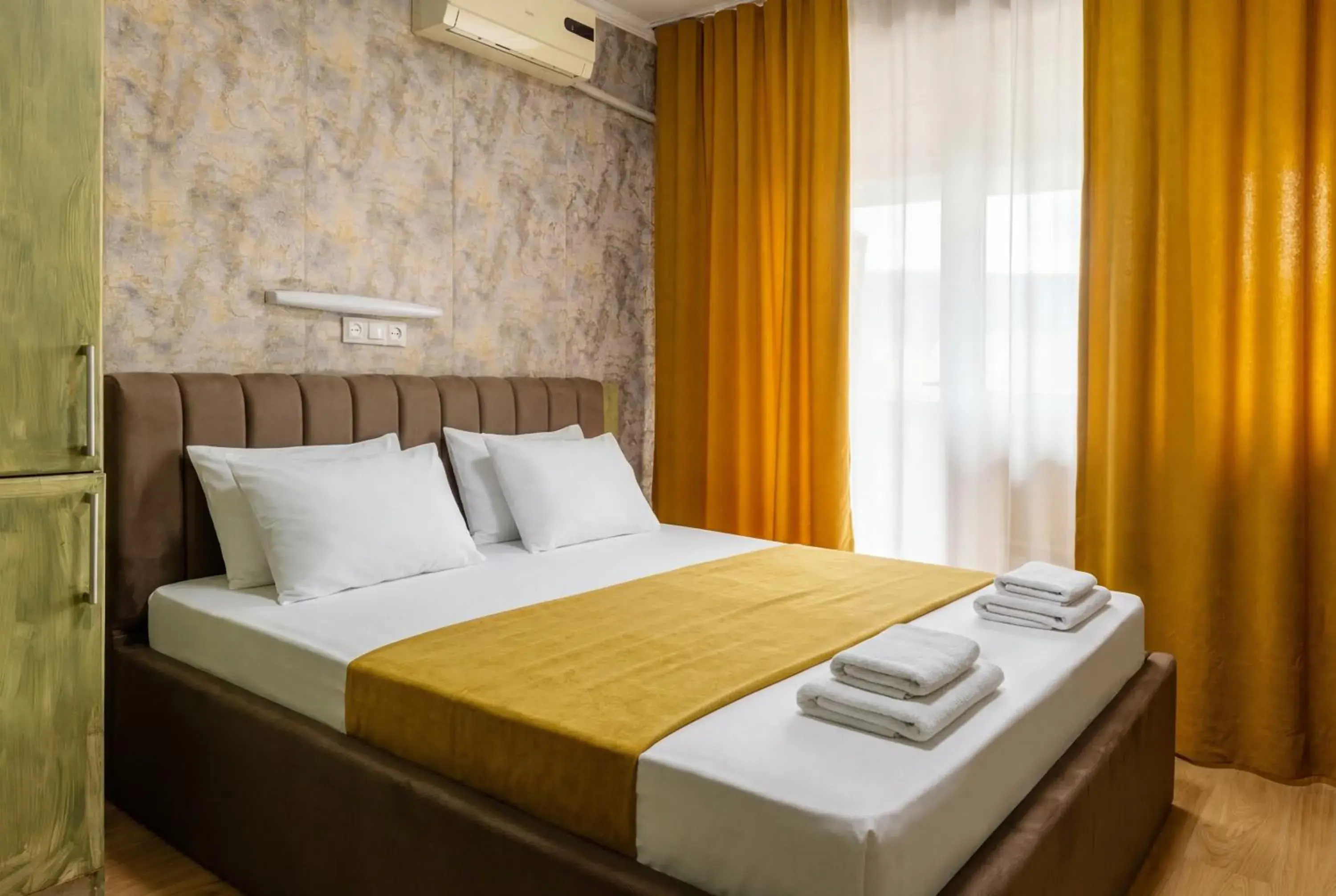 Double or Twin Room with City View in Hotel Tbilisi Central by Mgzavrebi Double or Twin Room with City View in Hotel Tbilisi Central by Mgzavrebi