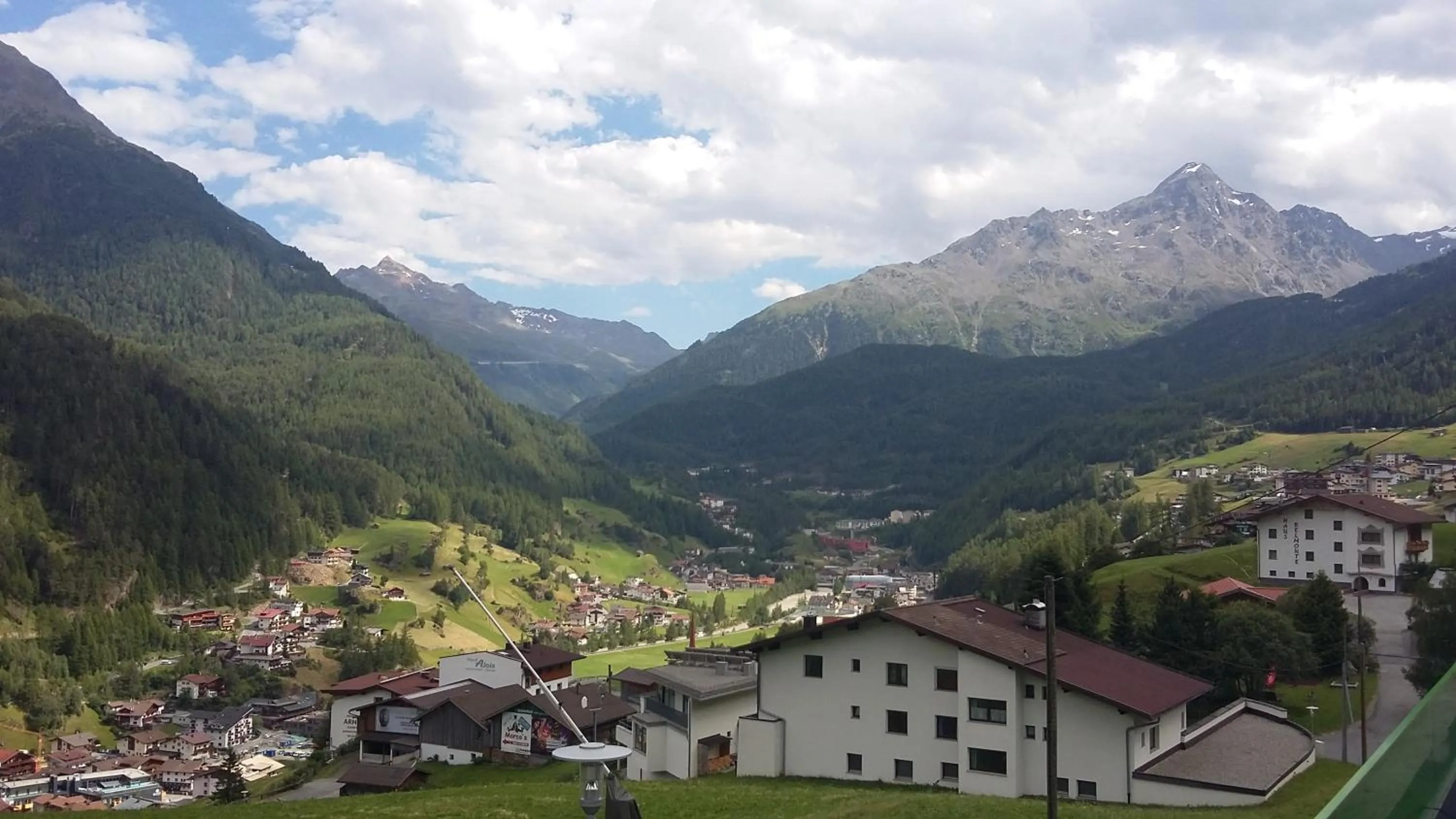 Mountain view in Apart Hotel Garni Wieser