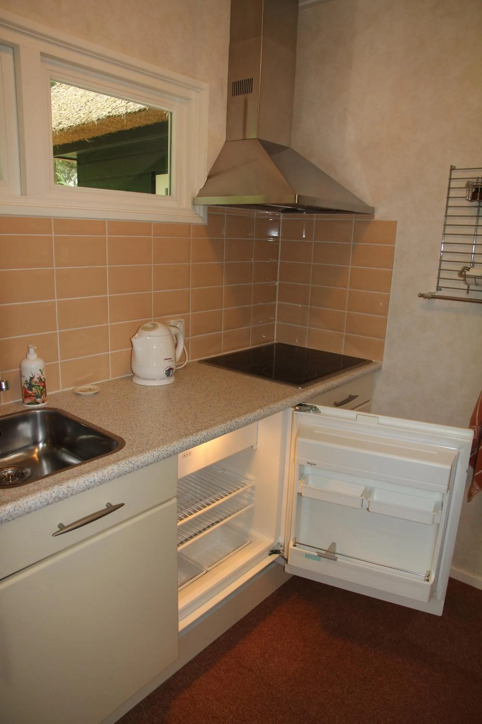 Kitchen or kitchenette in Vakantiehuis 't Musje