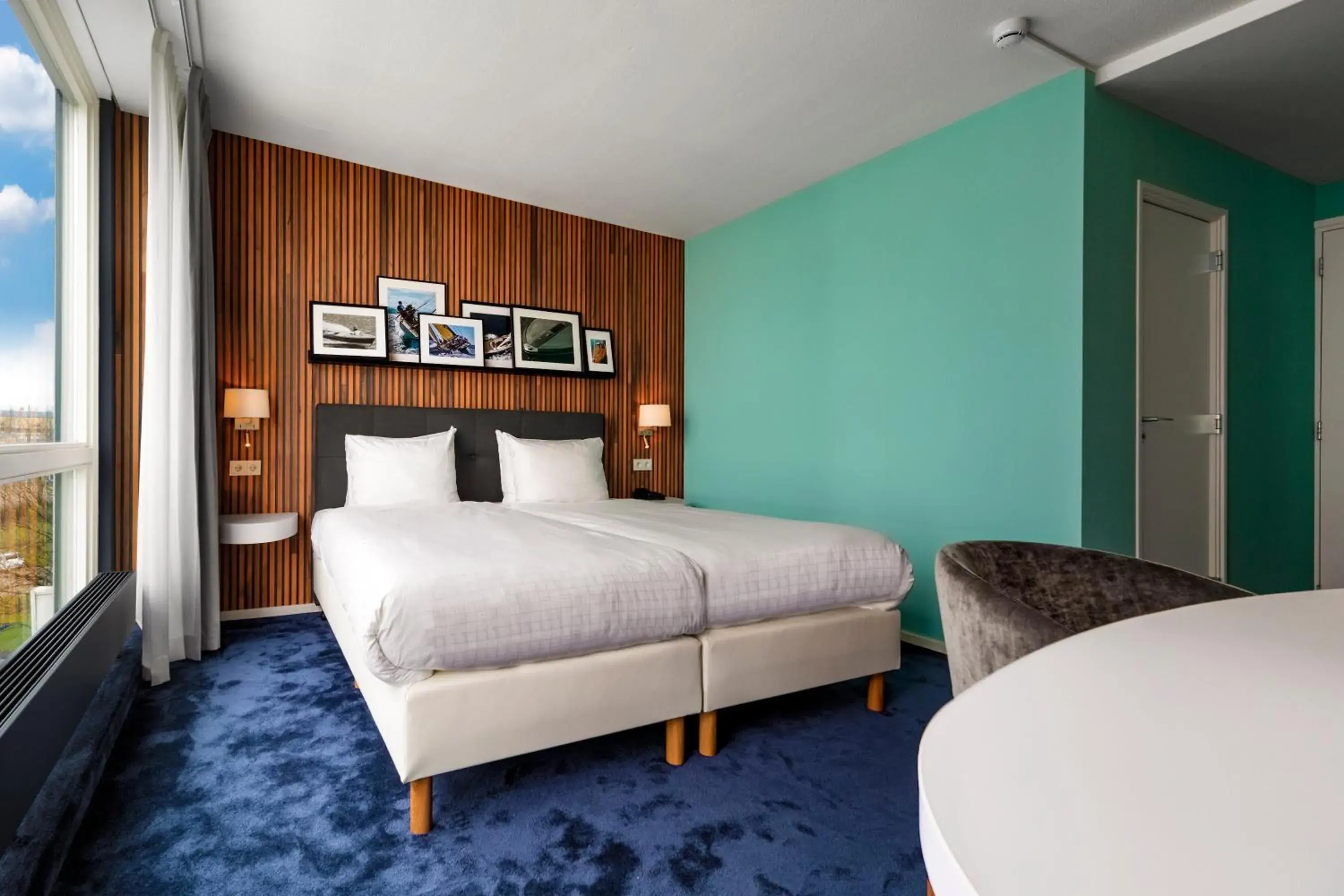 Bedroom, Bed in Delta Hotel Bedroom, Bed in Delta Hotel