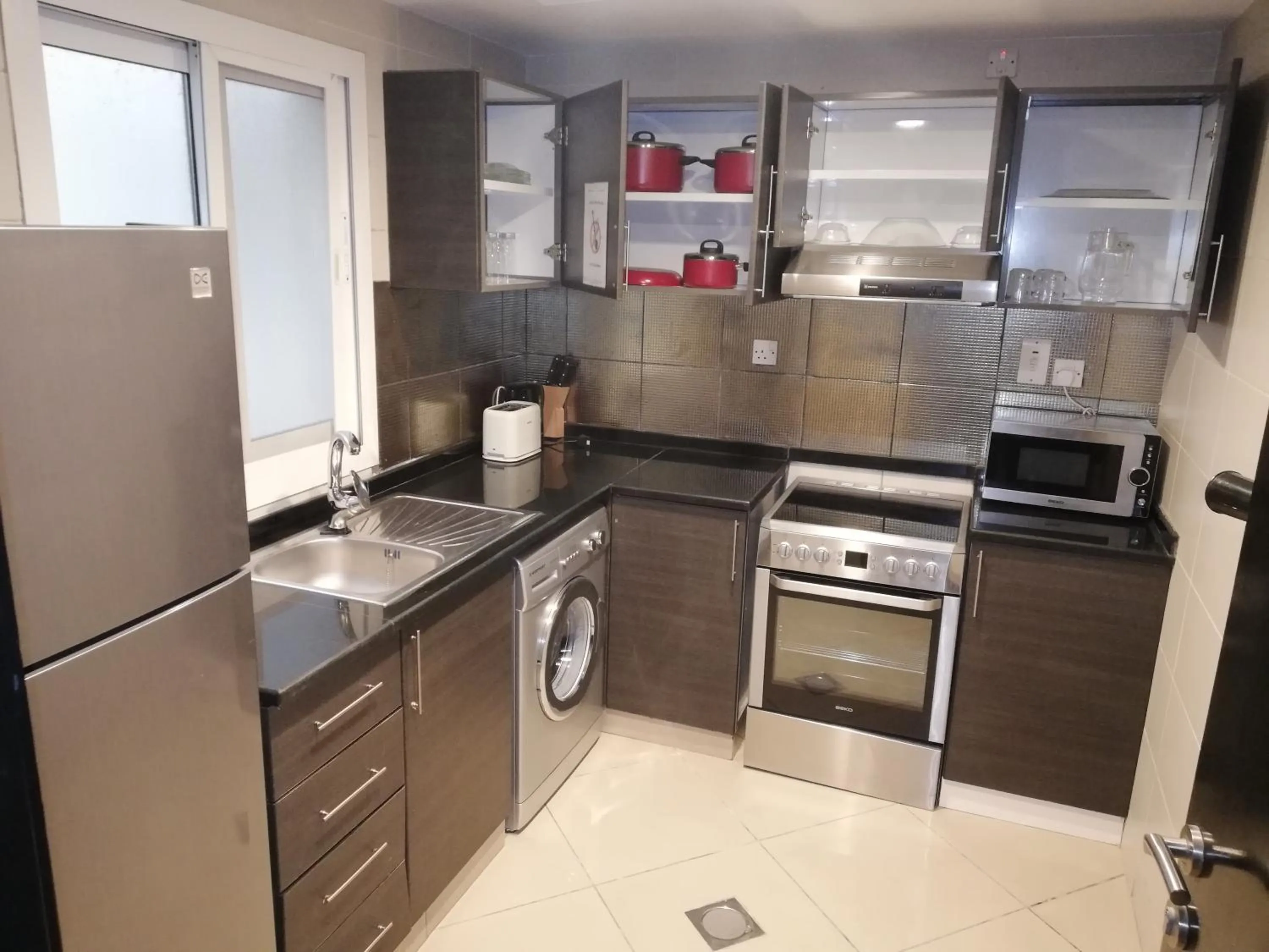 Coffee/tea facilities in Boulevard City Suites Hotel Apartments