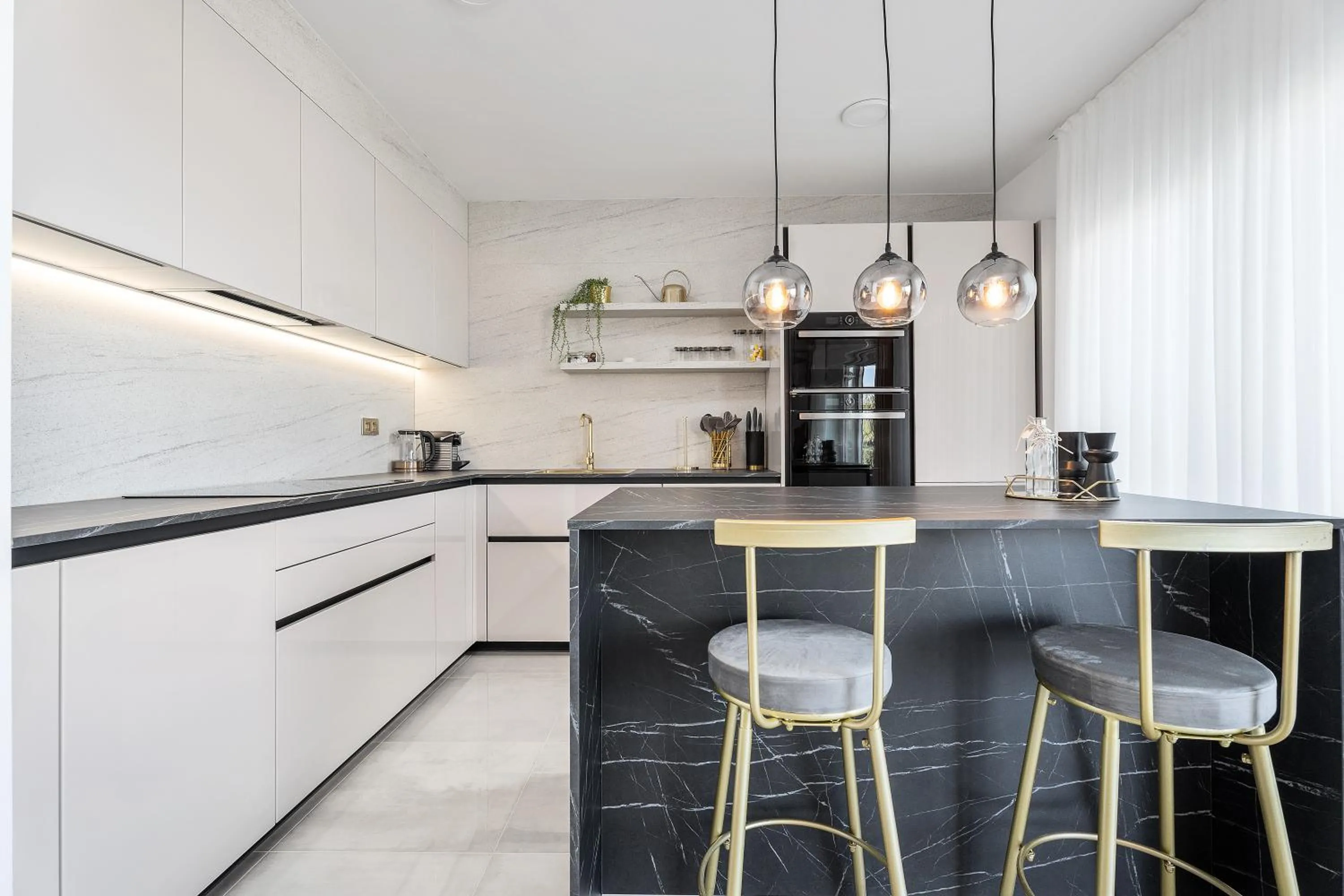 Luxury Sea View Apartment Levin