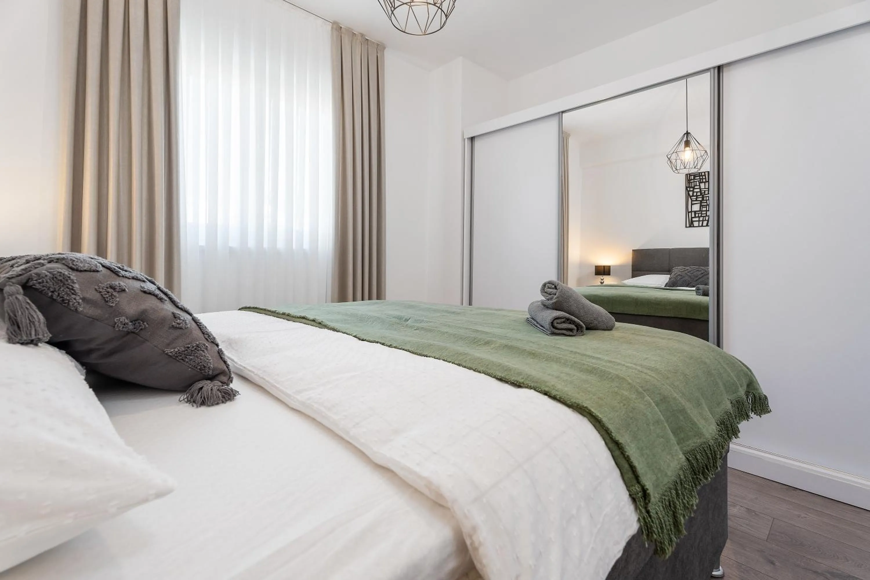 Bed in Luxury Sea View Apartment Levin