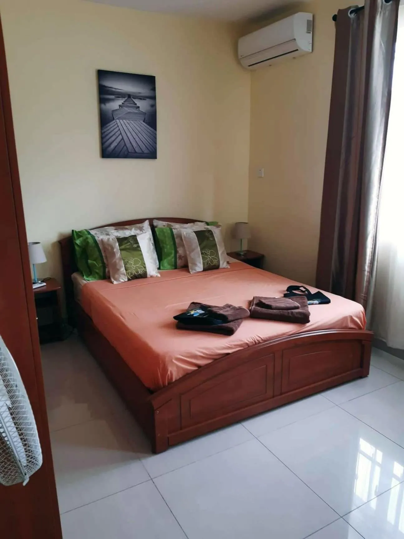 Bed in Twins Apartments Flic en Flac Beach