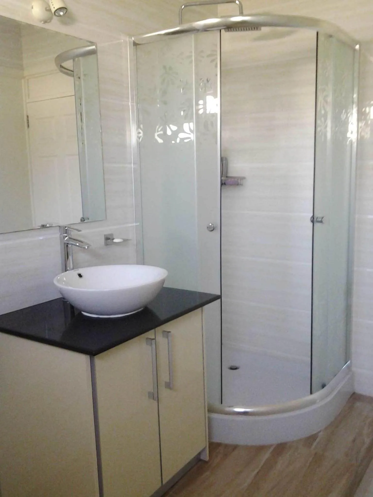 Bathroom in Twins Apartments Flic en Flac Beach