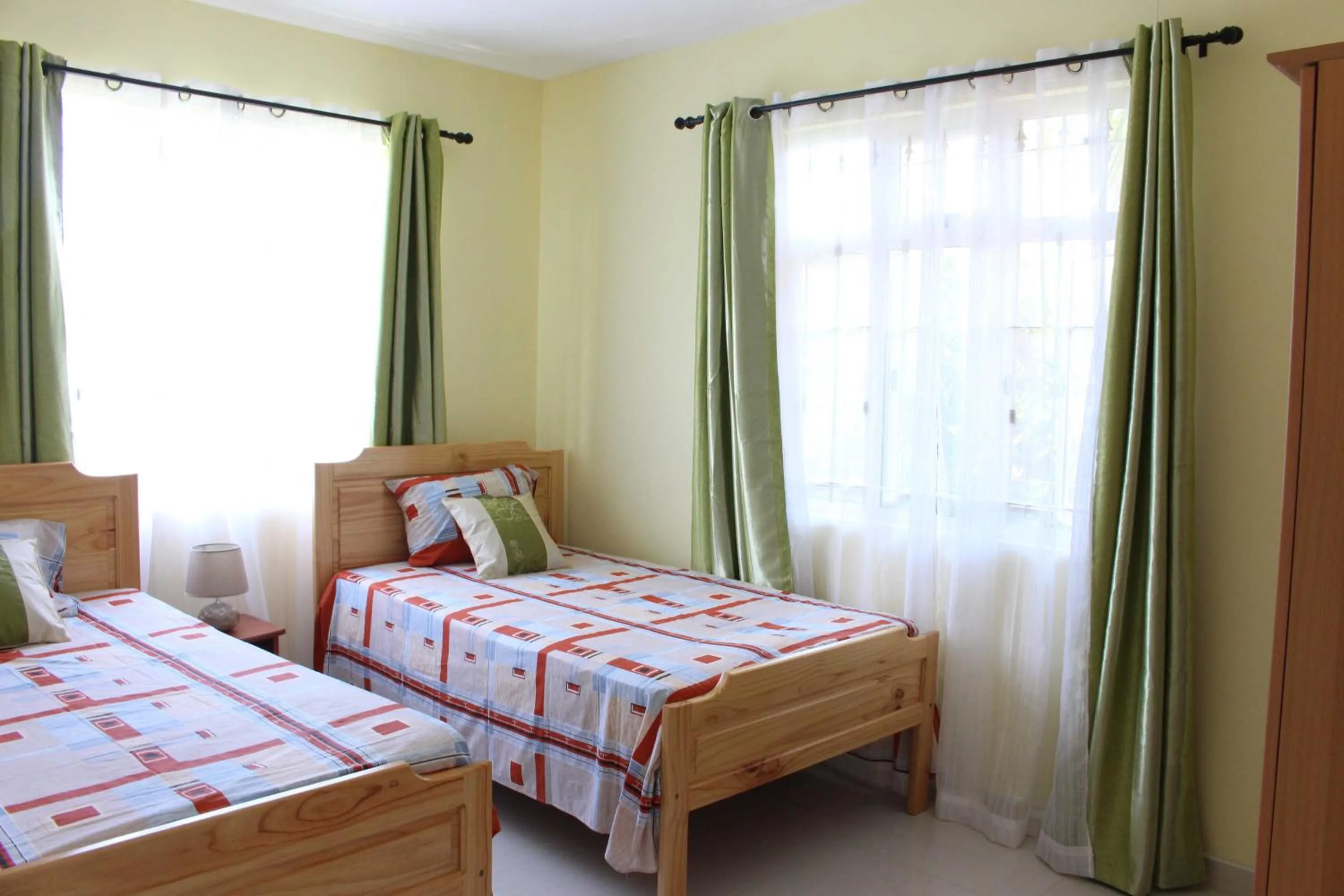 Bed in Twins Apartments Flic en Flac Beach