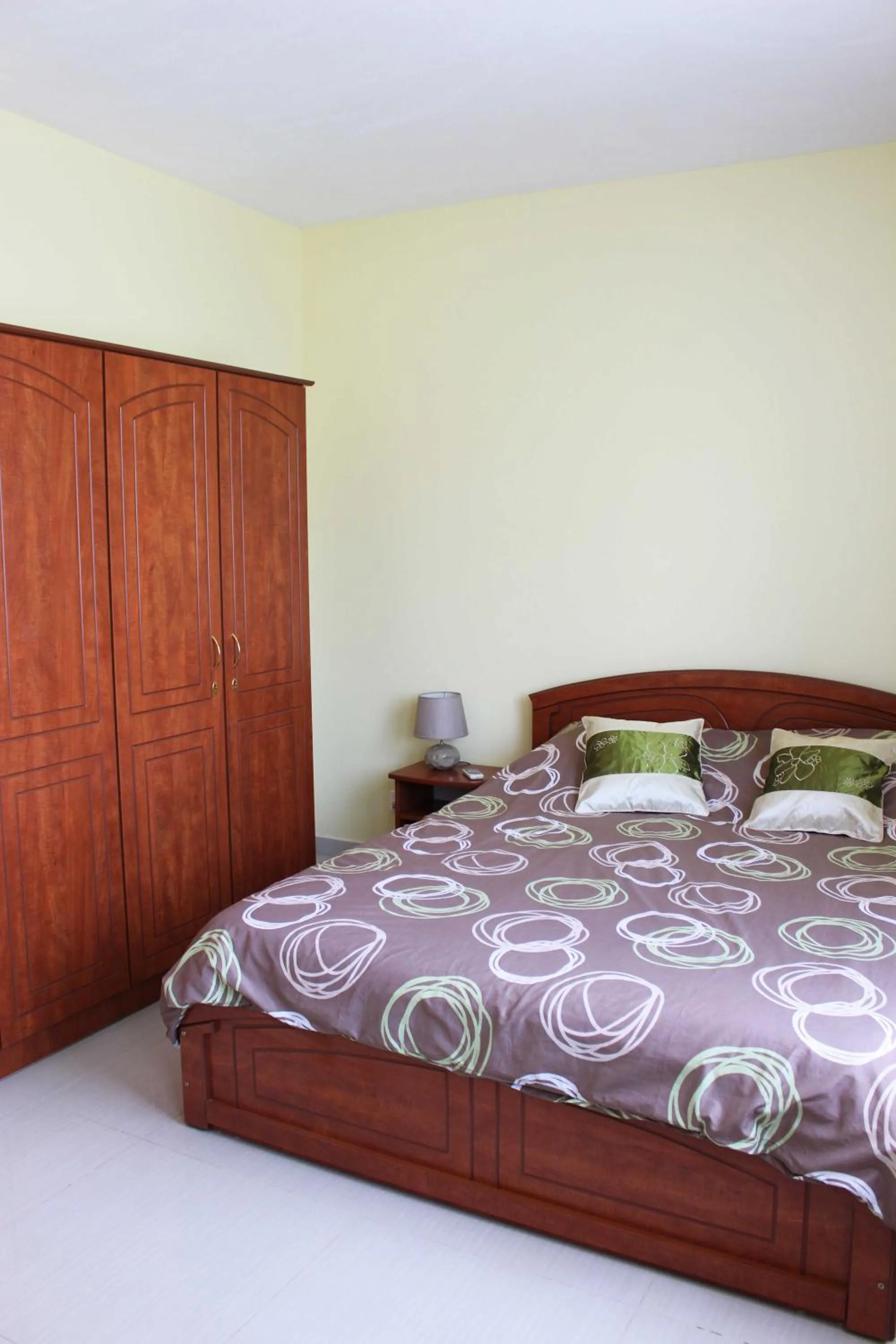 Bed in Twins Apartments Flic en Flac Beach