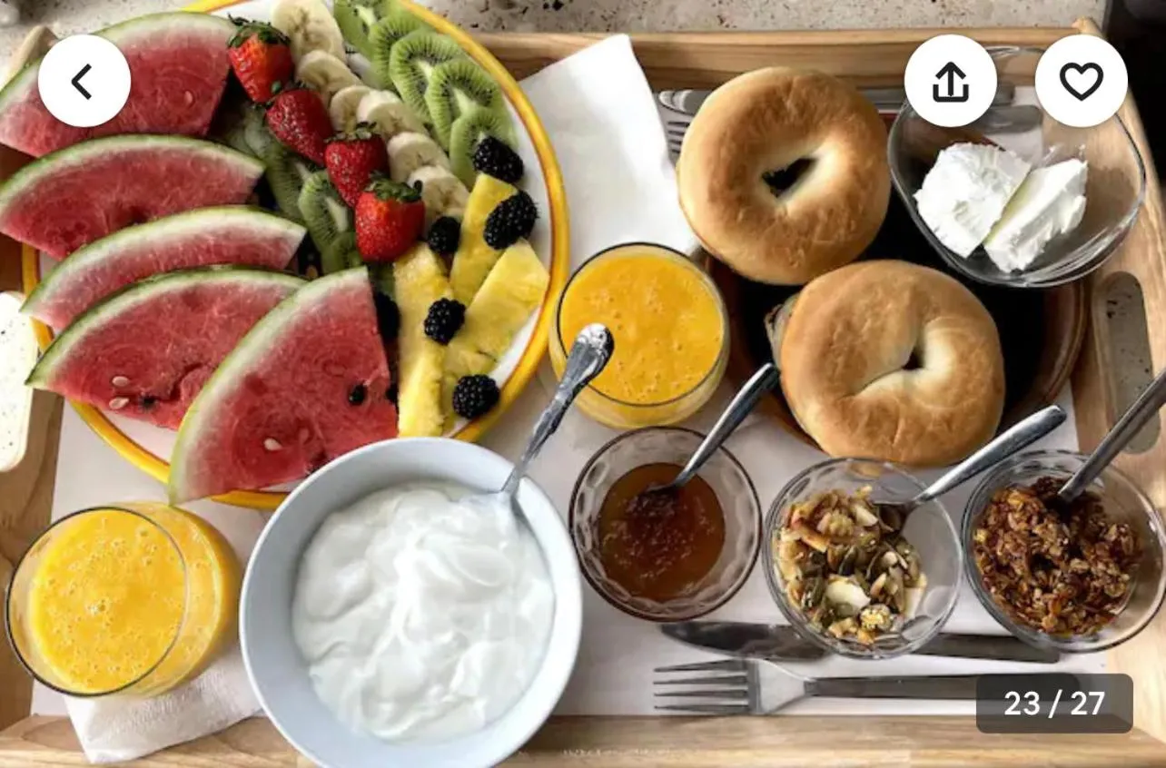 Breakfast in Casa Bene Villas