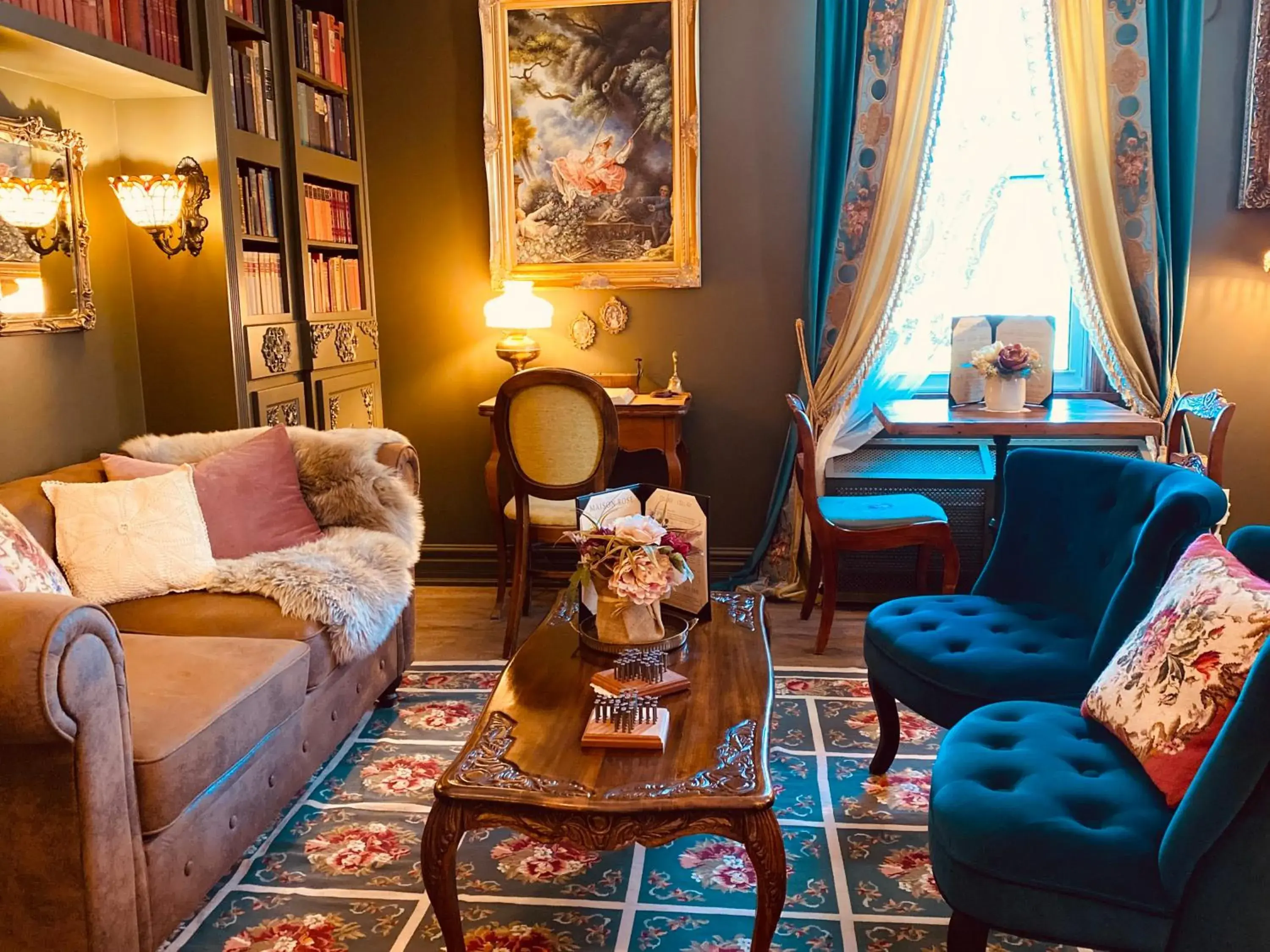 Restaurant/places to eat in Maison Rose Restaurant/places to eat in Maison Rose