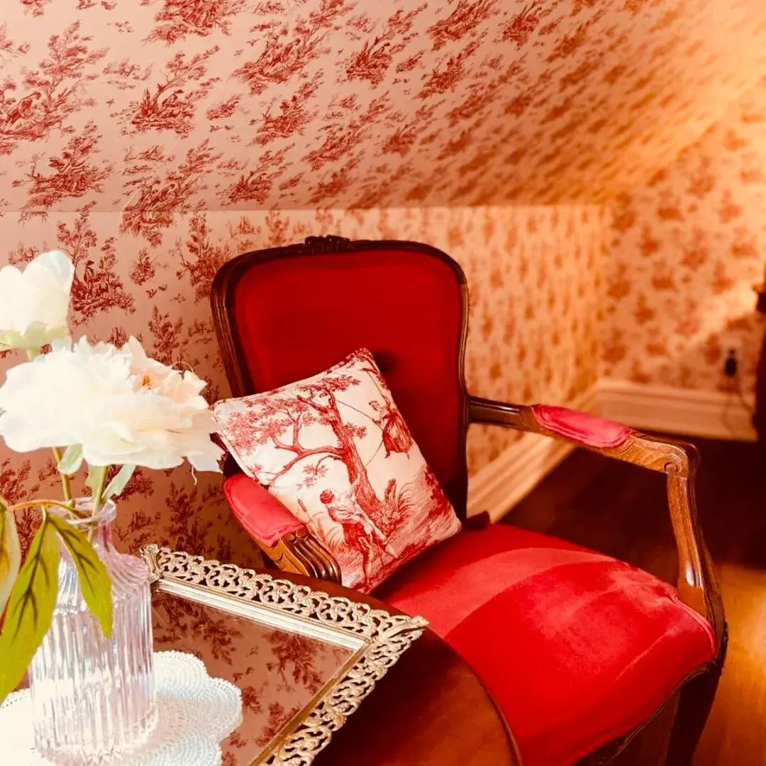 Deluxe Queen Suite in Maison Rose Deluxe Queen Suite in Maison Rose