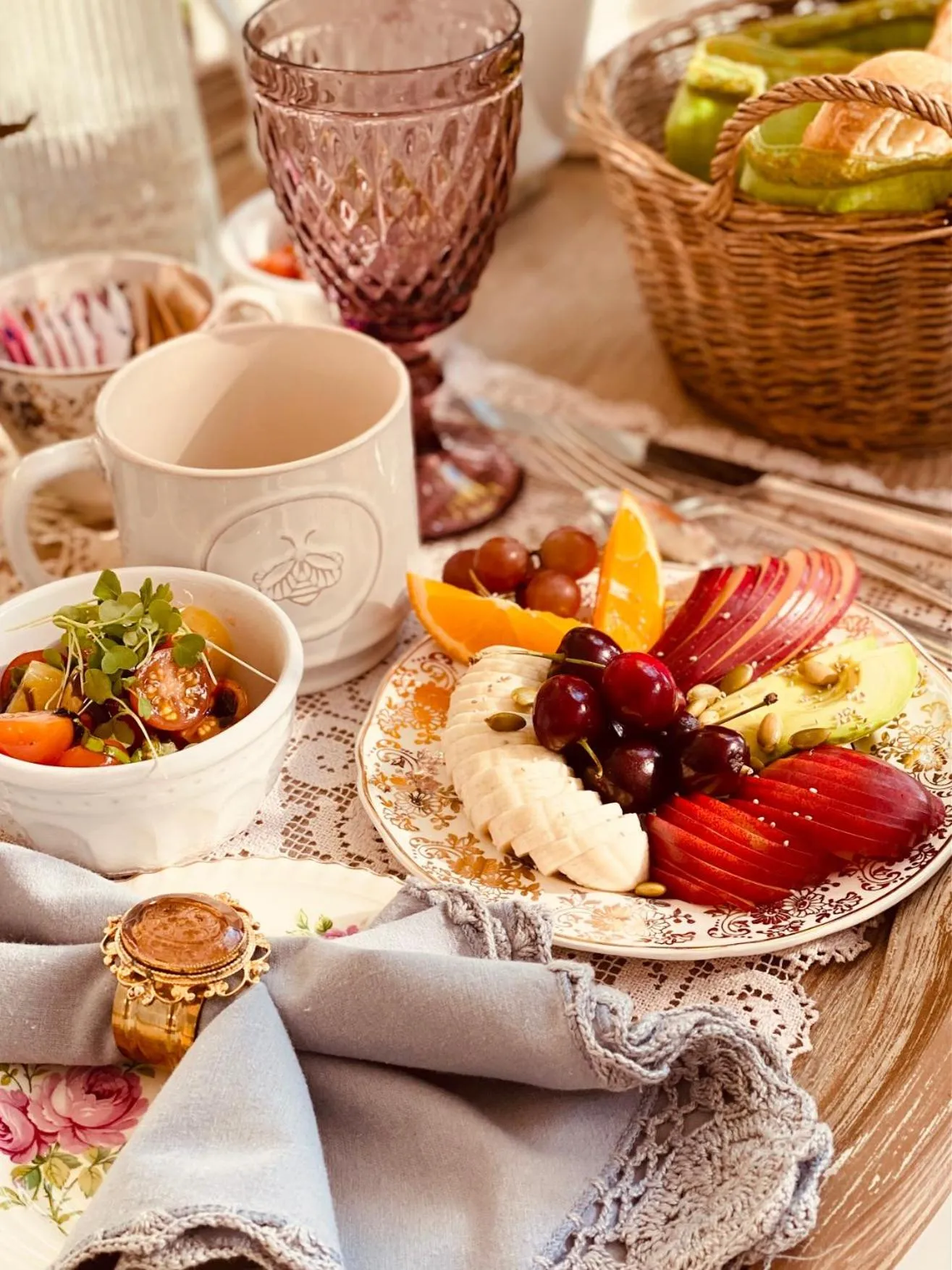 Restaurant/places to eat in Maison Rose